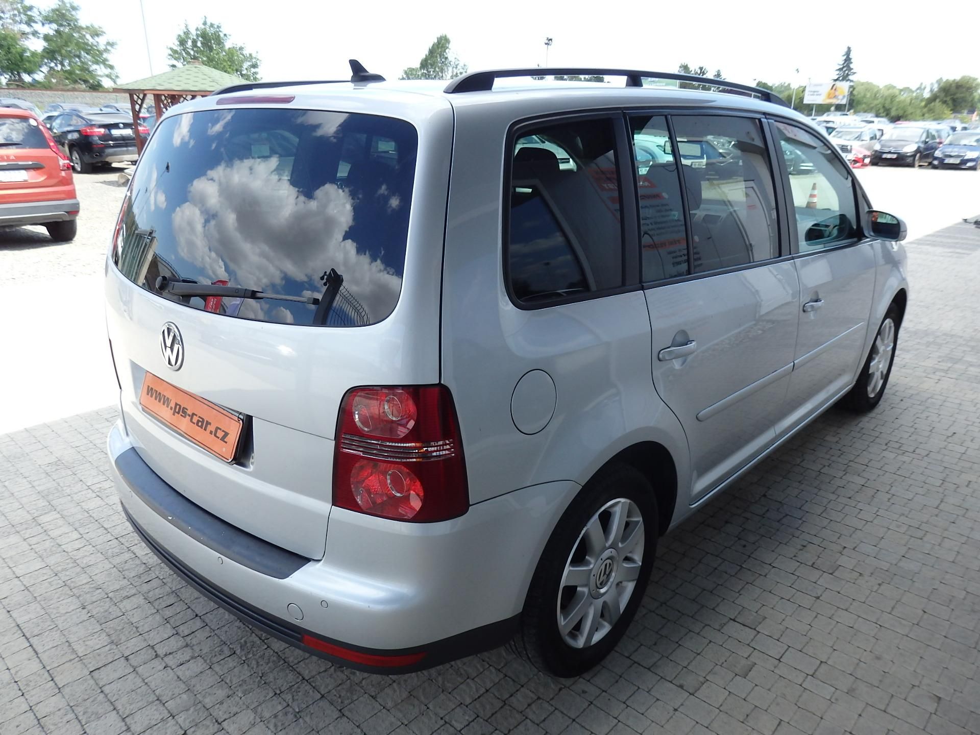 Volkswagen Touran, 1.4 TSI DIGI.KLIMA, 7 MÍST - fotka 4