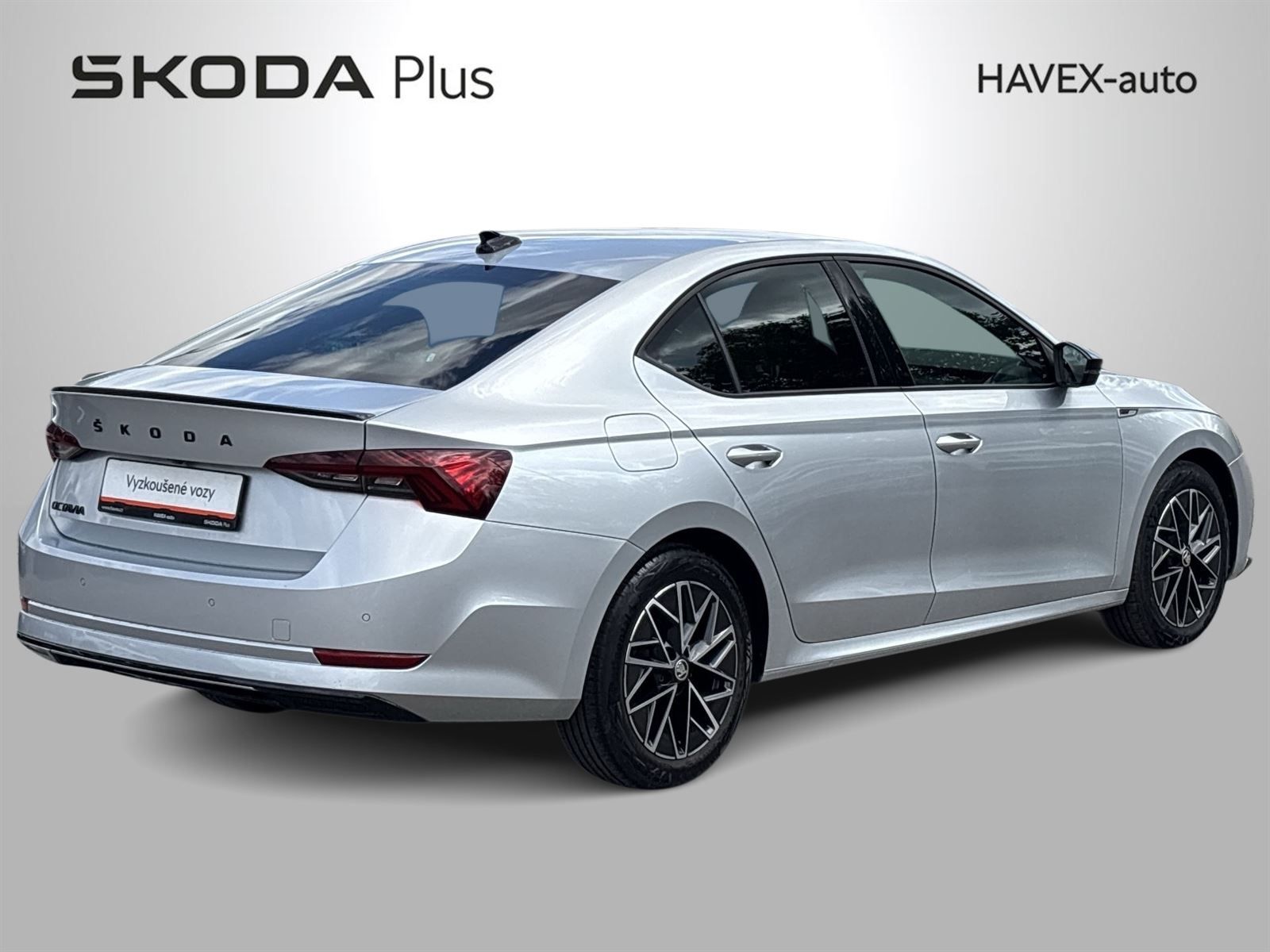 Škoda Octavia, 2.0 TDI DSG Sportline - fotka 2