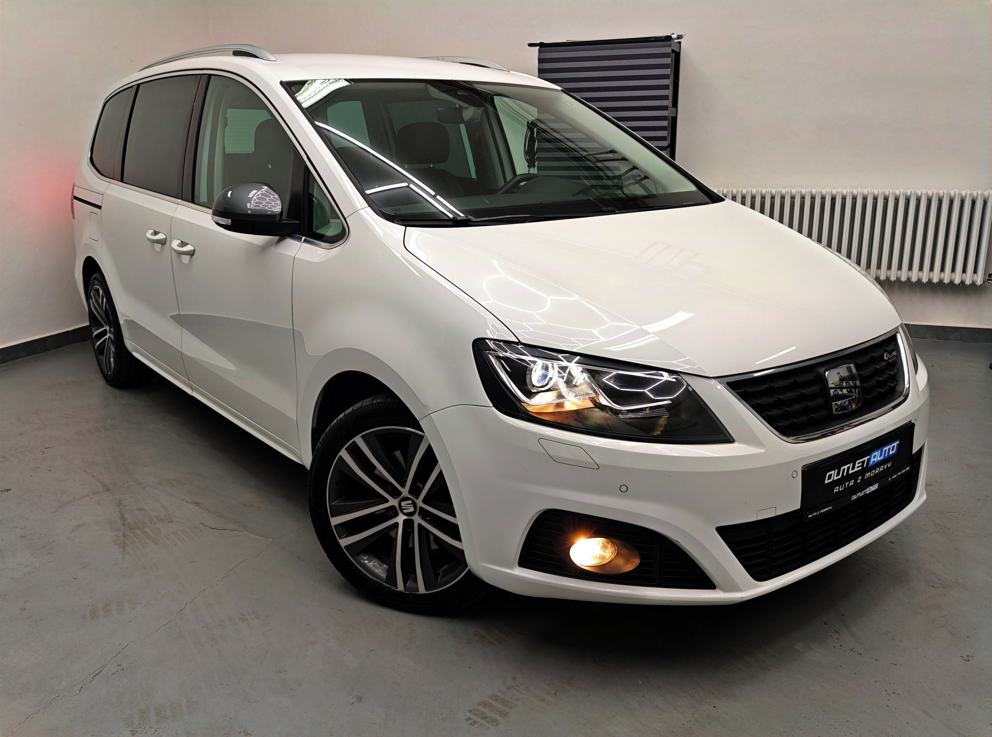 Seat Alhambra, 2.0TDI 110KW, DSG, 7.MÍST, FR - fotka 3