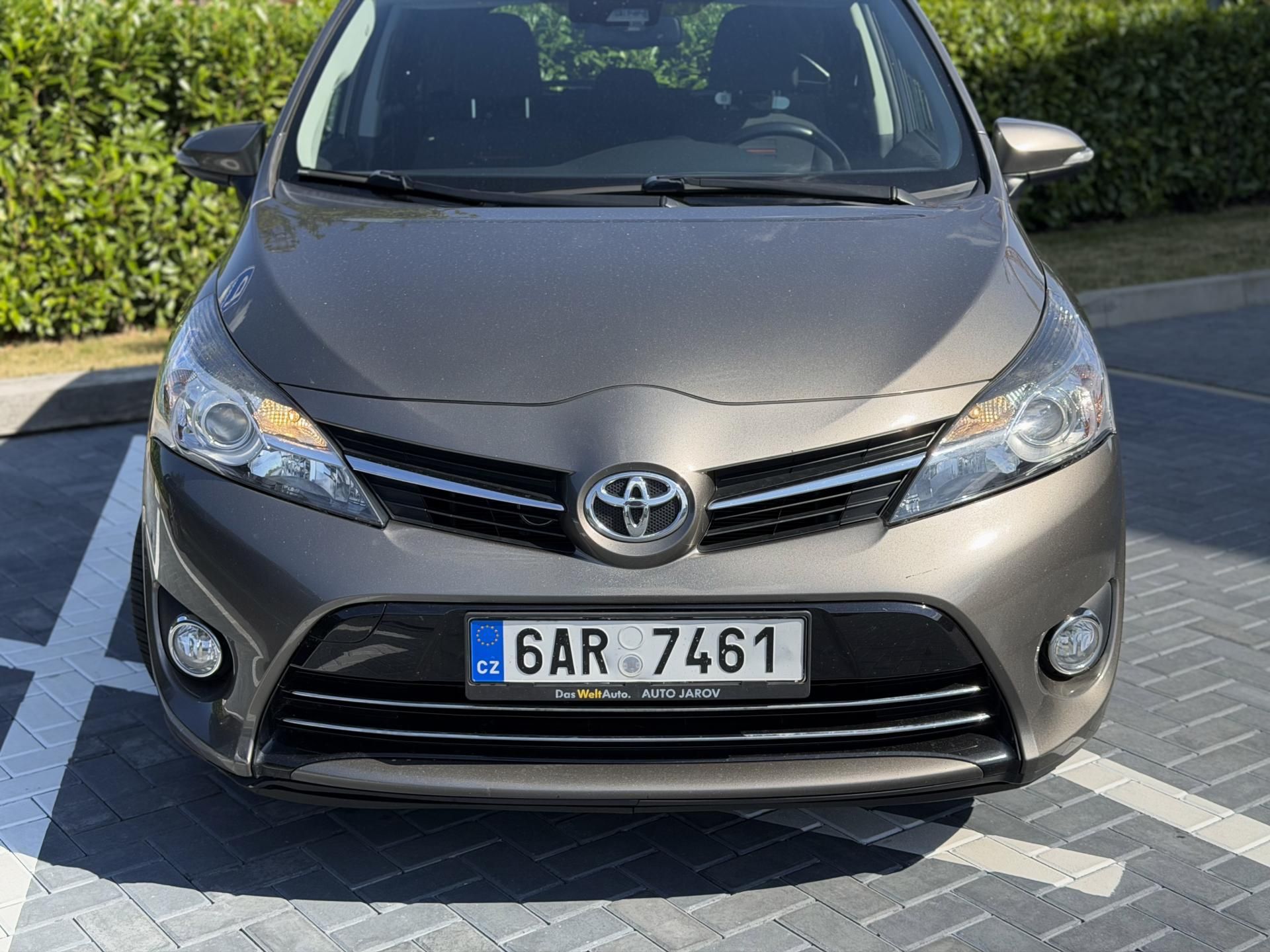 Toyota Verso, 1.8 Valvematic 108 kW - fotka 6
