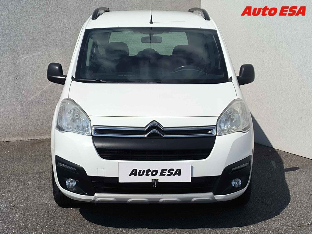 Citroën Berlingo, 1.6HDi,ČR,XTR,autoAC - fotka 2