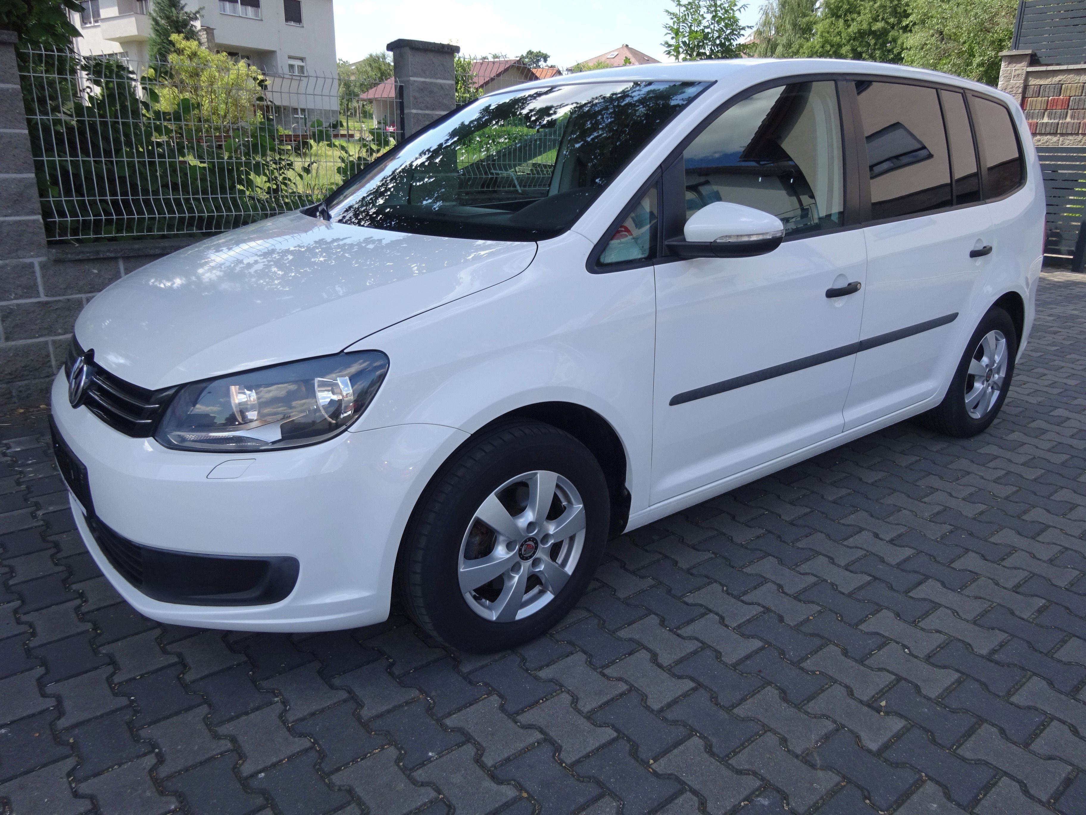 Volkswagen Touran, 1.4TSi 103kW. Servisní kniha.