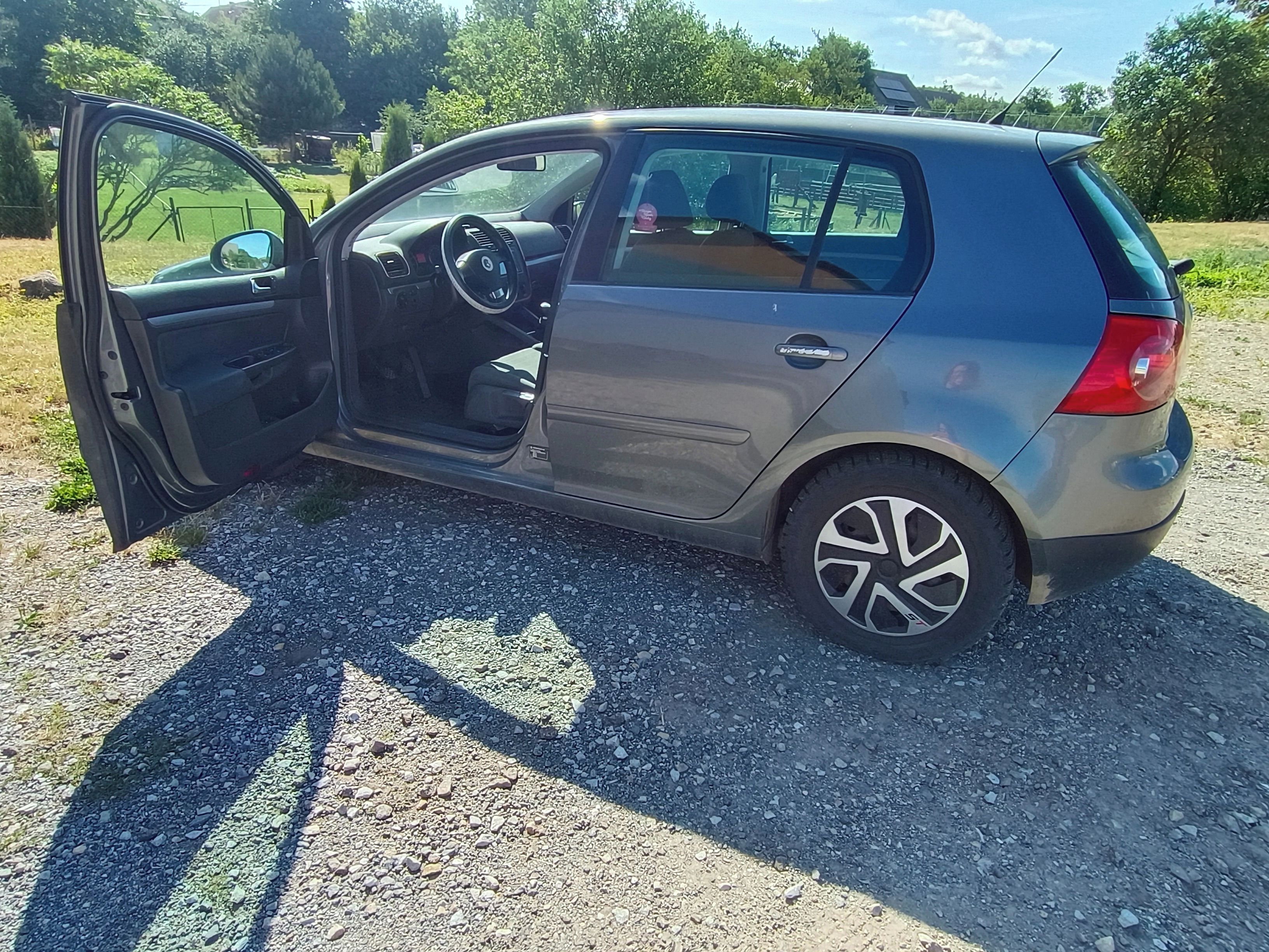 Volkswagen Golf, 1.6, 75KW - fotka 6