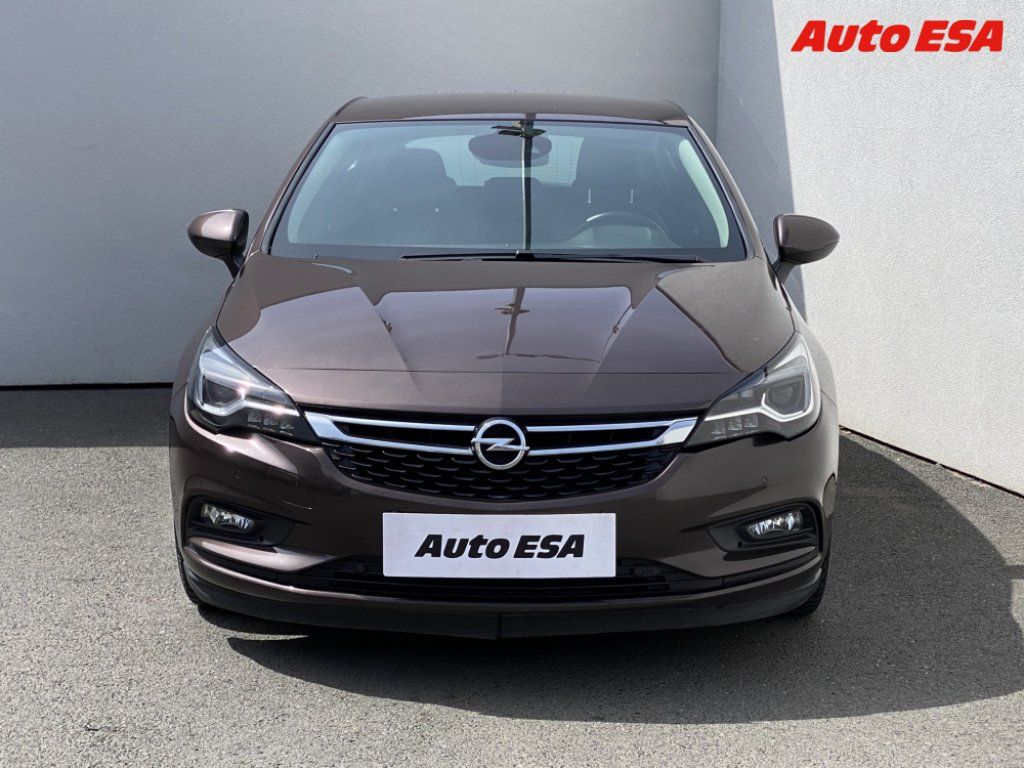 Opel Astra, 1.0 Turbo - fotka 2