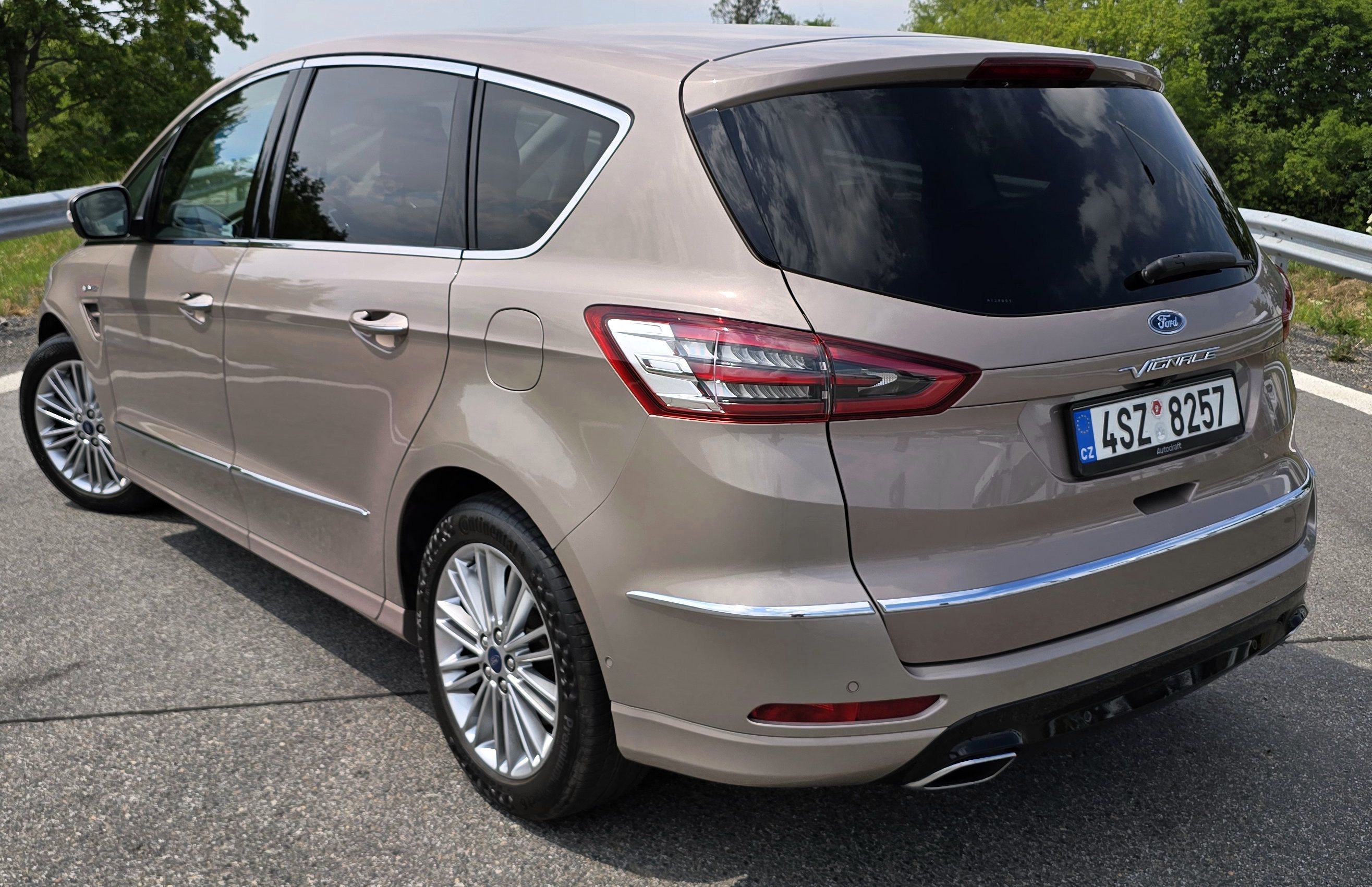 Ford S-MAX, Vignale, 132kW, aut., Webasto - fotka 3