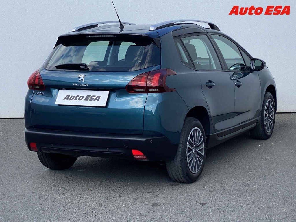 Peugeot 2008, 1.2 PT,1.maj,ČR,Active - fotka 4
