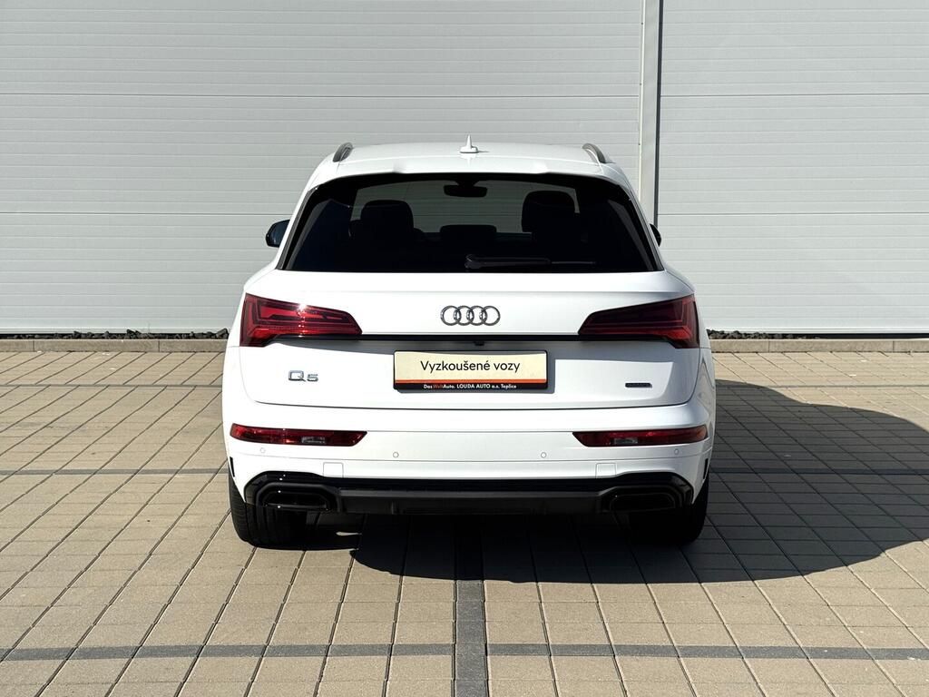 Audi Q5, S-line 2.0 TDI 150 kW - fotka 6