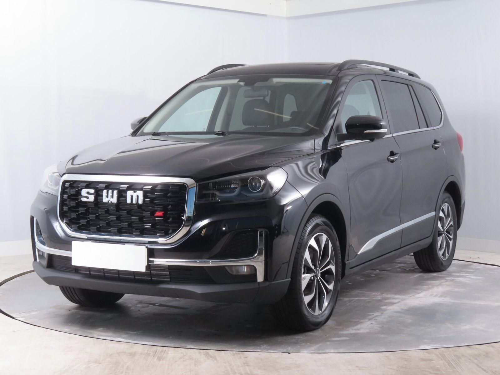 SWM G5 PRO, 1.5 Turbo, 7 míst, ČR,1.maj - fotka 2