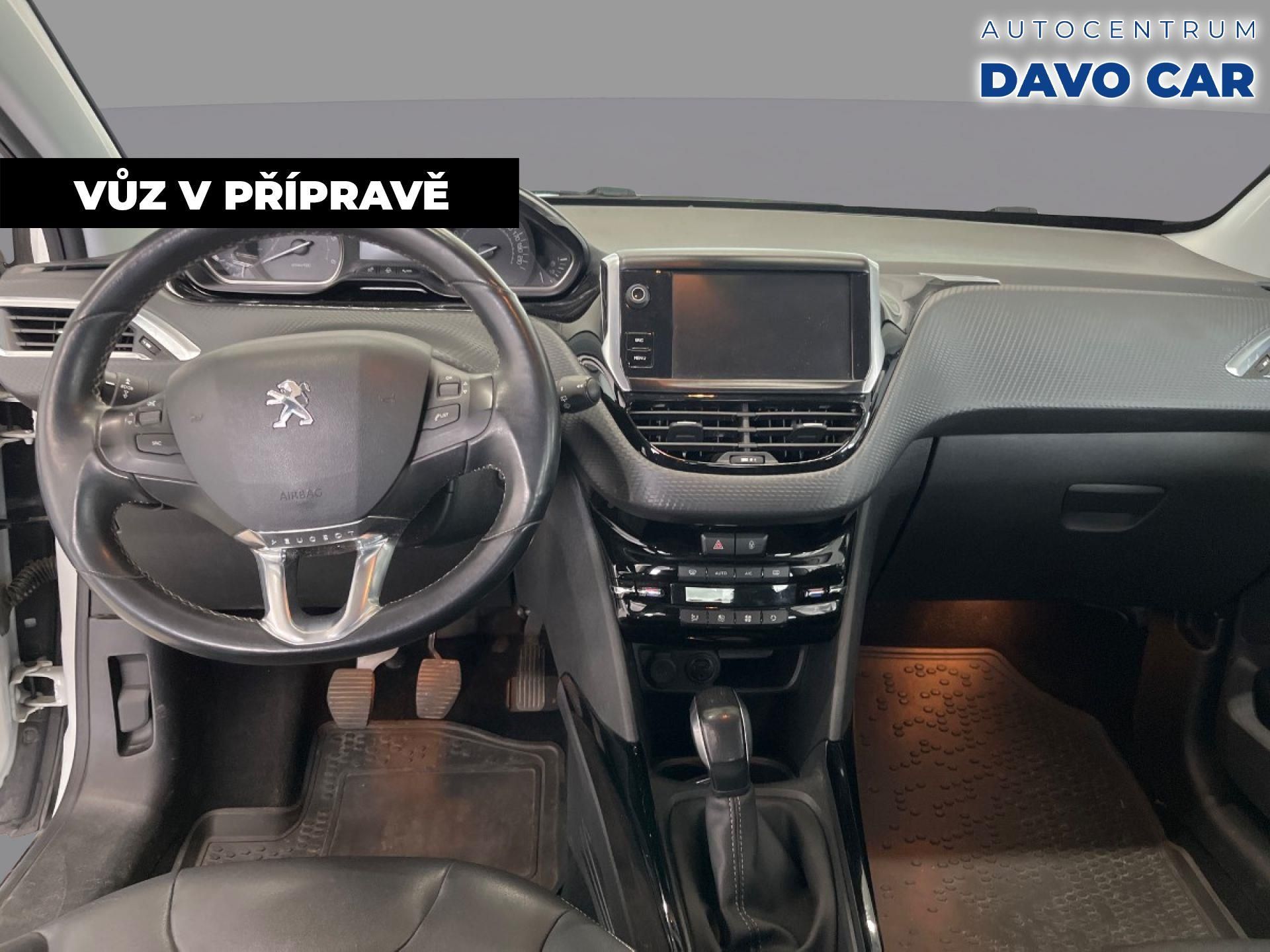 Peugeot 2008, 1,6 HDI 73kW CZ - fotka 5