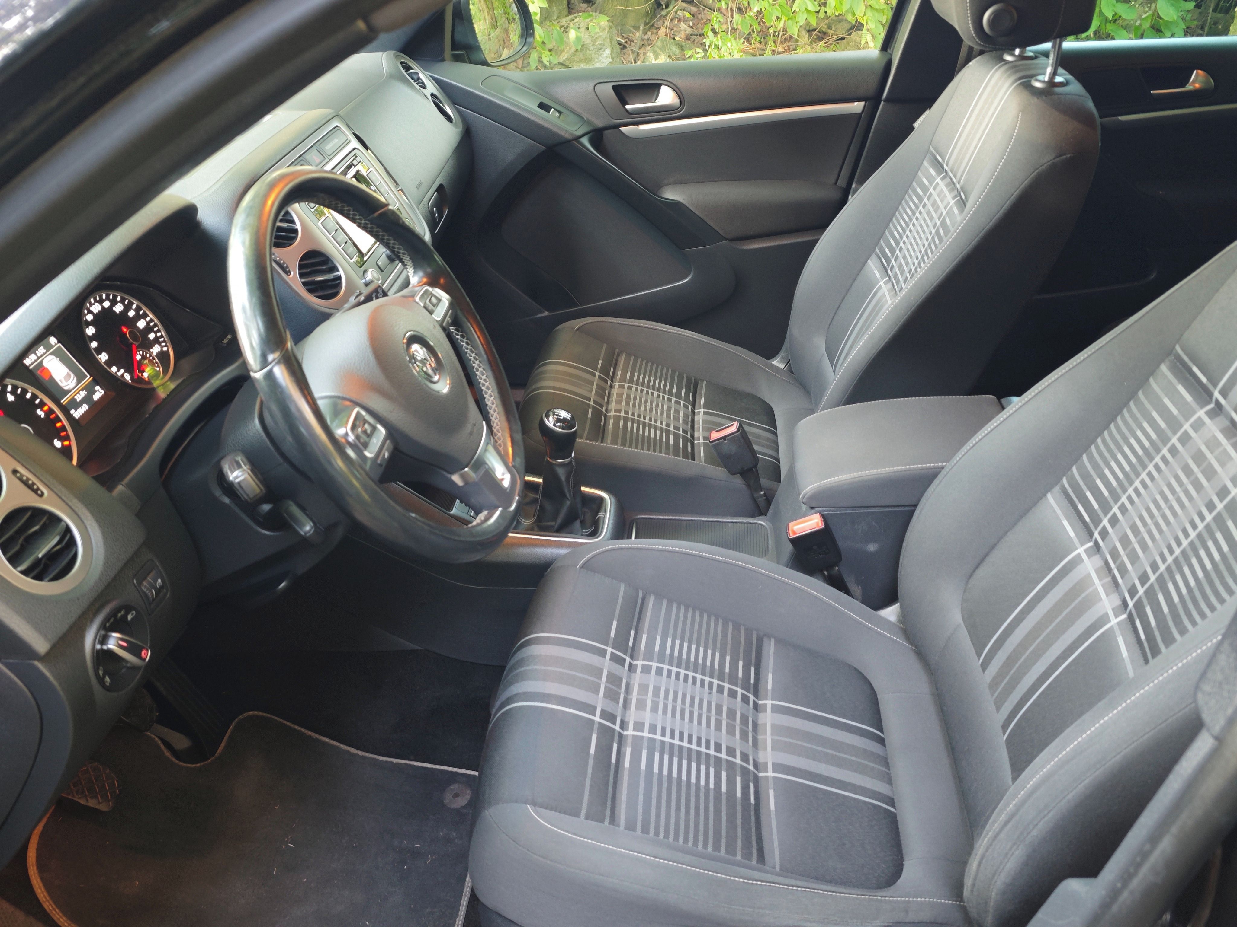 Volkswagen Tiguan, R-Line Lounge - fotka 6