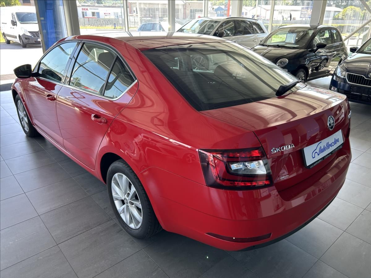 Škoda Octavia, 1,6   TDI 85kW,ČR,2.MAJ,STYLE - fotka 4