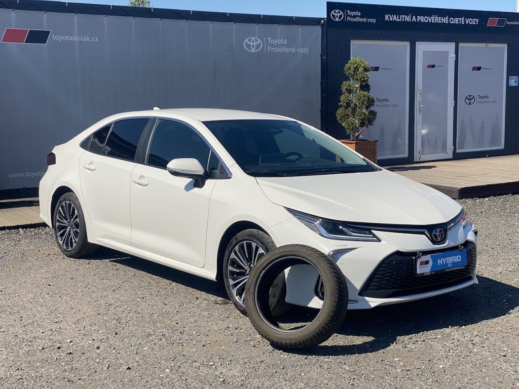 Toyota Corolla, 1.8HEV, ČR, Style, DPH