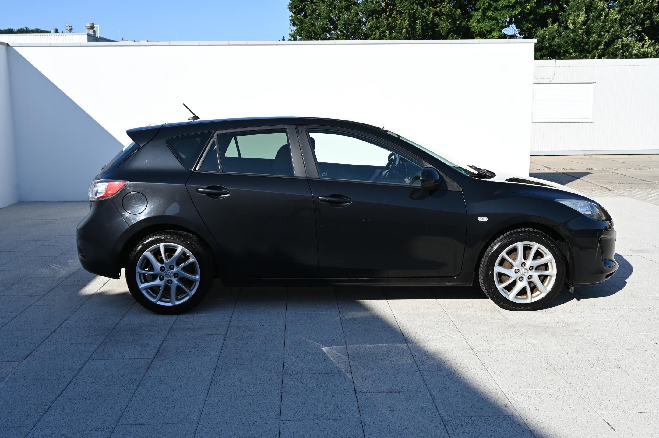 Mazda 3, 2.0 110KW Sports-Line 7/2012 - fotka 4