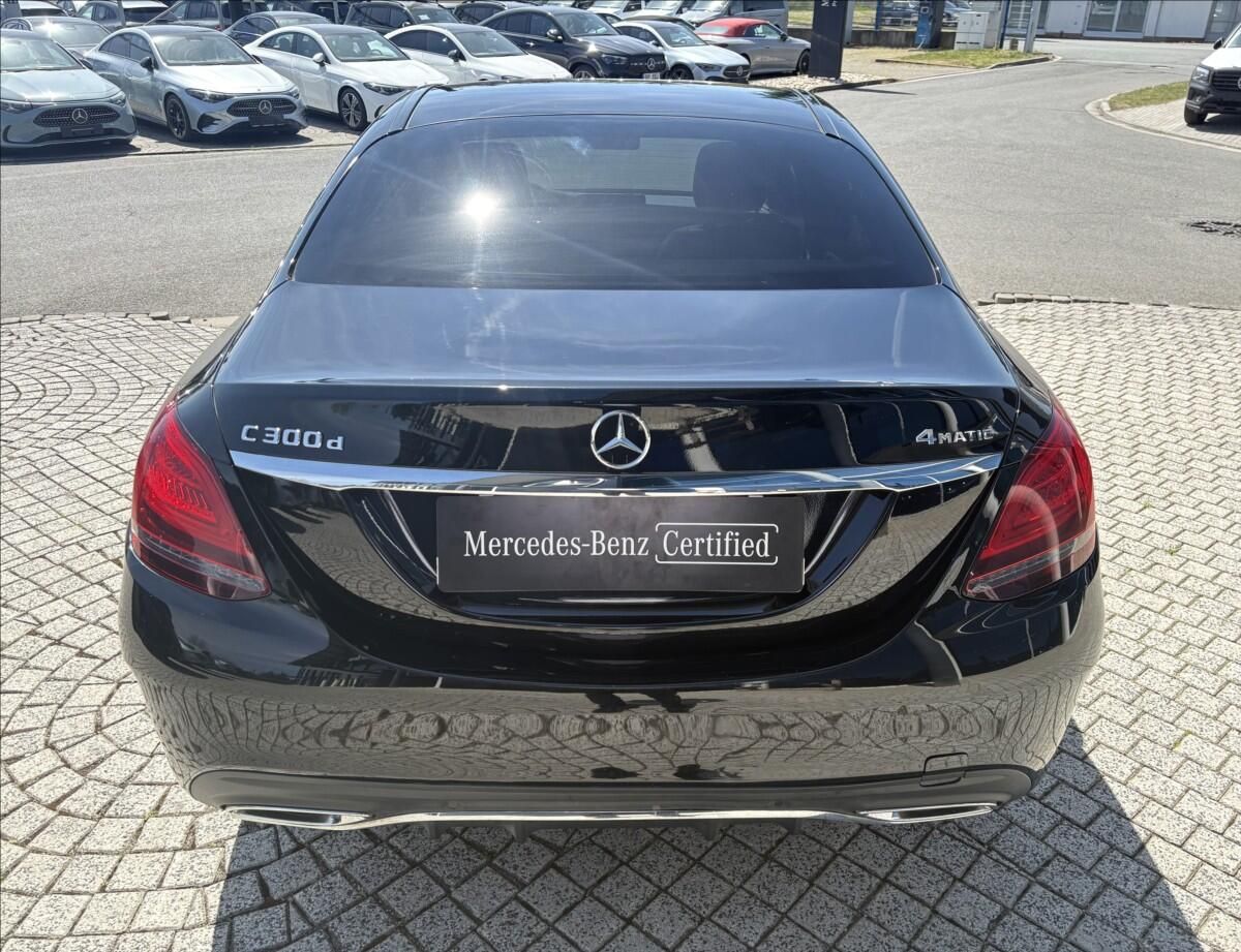Mercedes-Benz Třídy C, 2,0 C 300 d 4M ČR, 1.maj - fotka 4