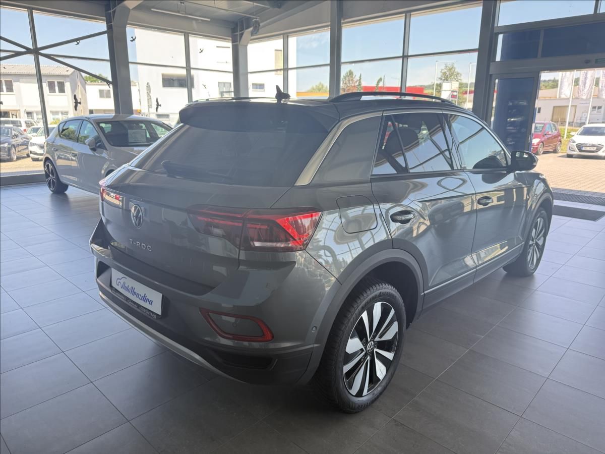 Volkswagen T-Roc, 1,0   TSI 85kW,SERVISKA,1.MAJ - fotka 6