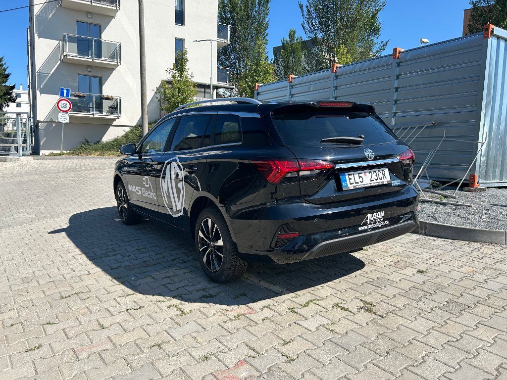 MG MG5, Excite 115kw, 61kWh - fotka 3