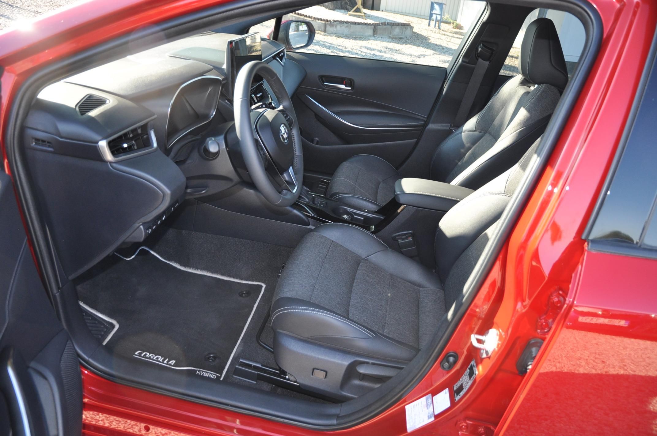 Toyota Corolla, 1.8 Hybrid KOMBI - fotka 6