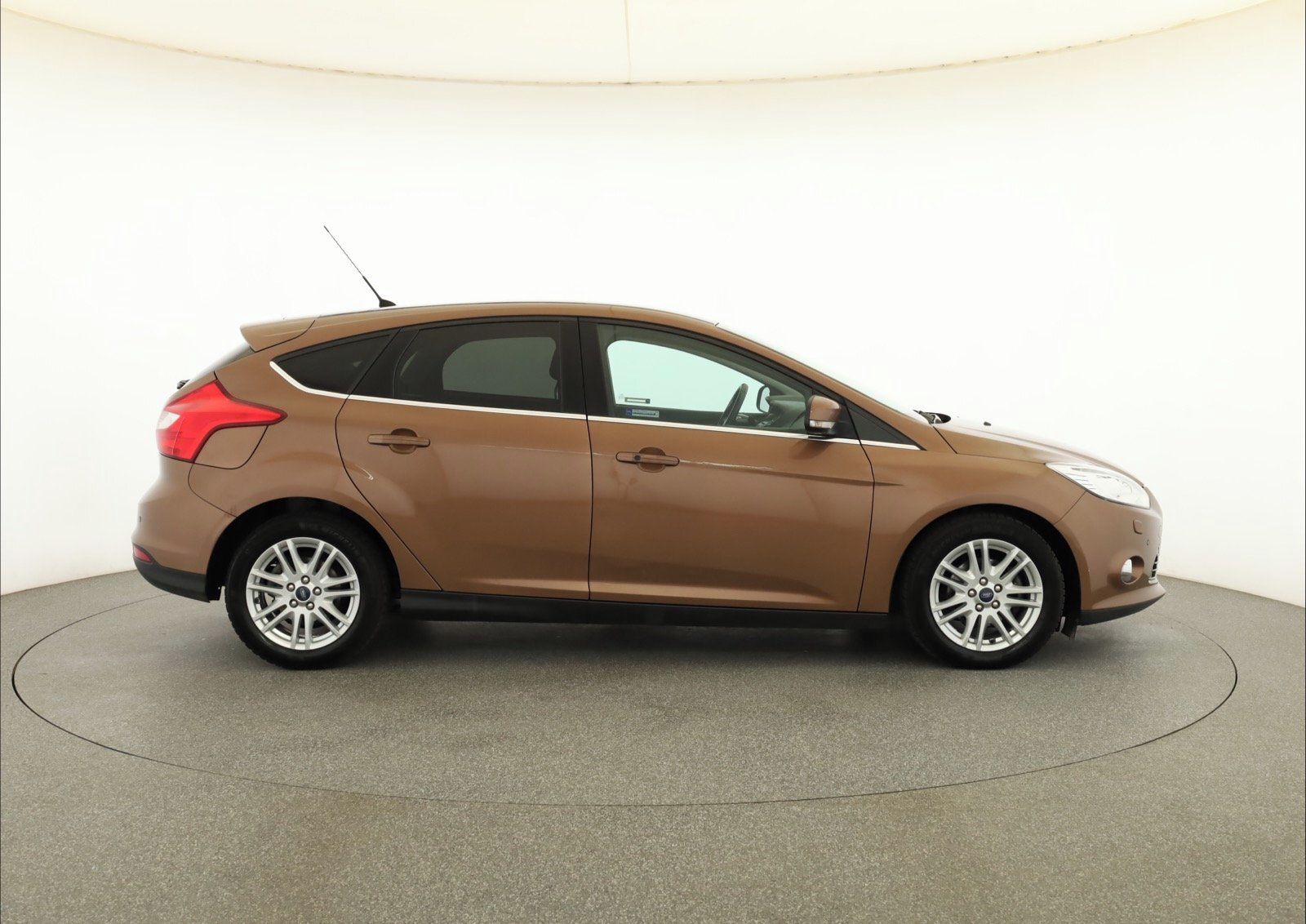 Ford Focus, 1.0 EcoBoost, Serv.kniha - fotka 6