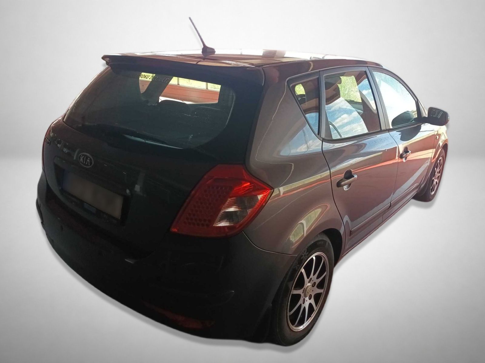 Kia Cee´d, 1.4 CVVT, po STK - fotka 2