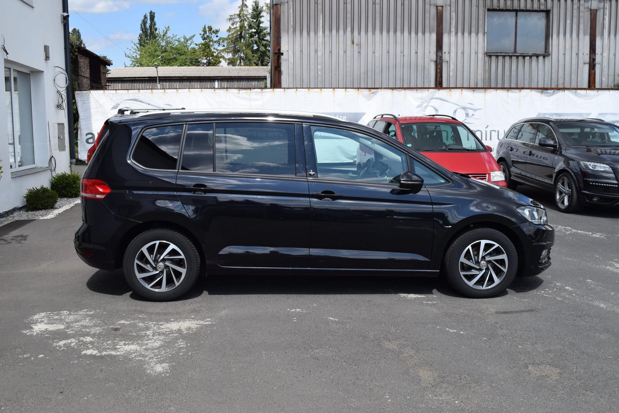 Volkswagen Touran, 1.4TSI 110kw 7MÍST CLBMT NAVI - fotka 6