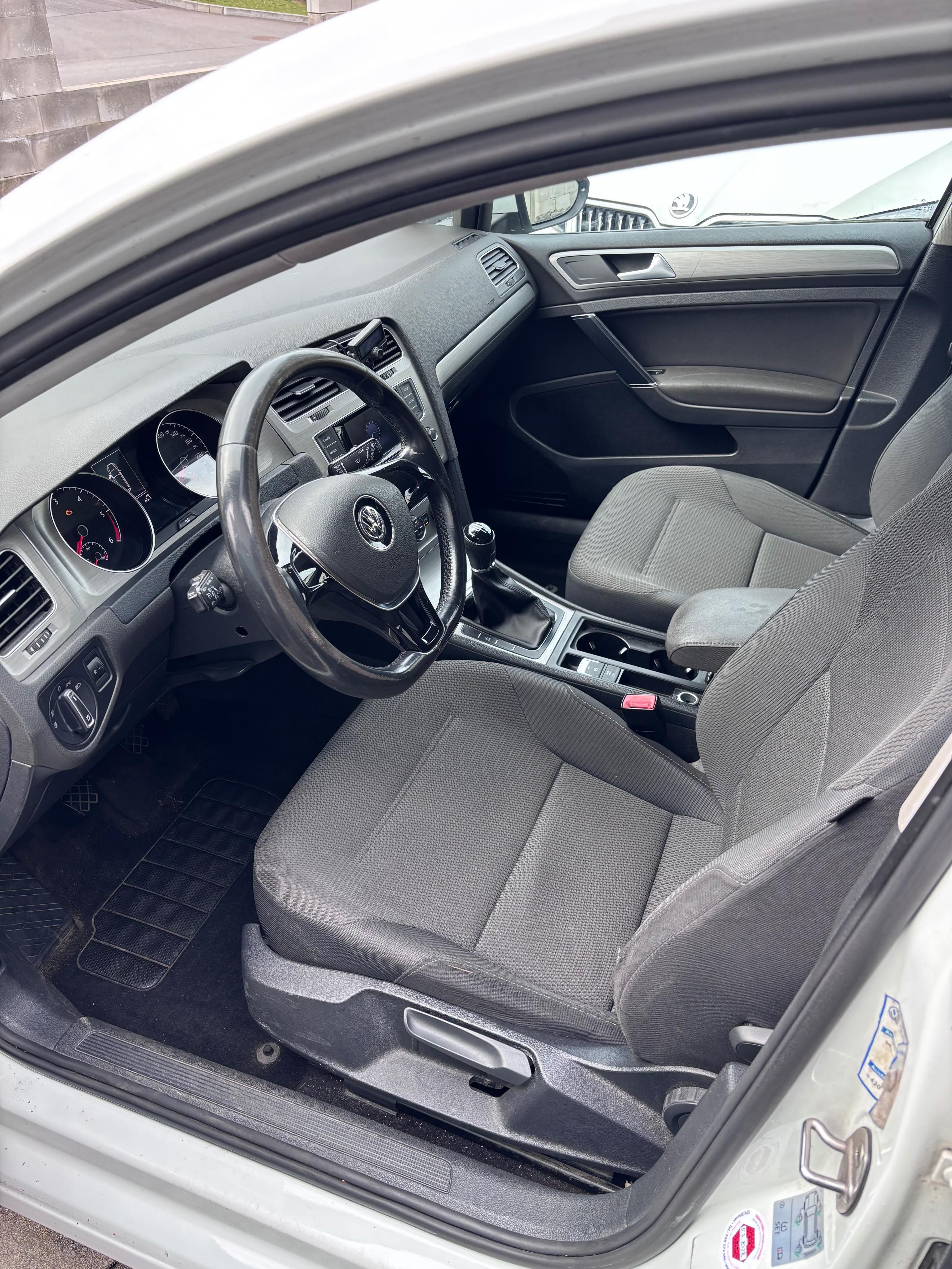 Volkswagen Golf, Golf 7 1,6 TDi - fotka 4