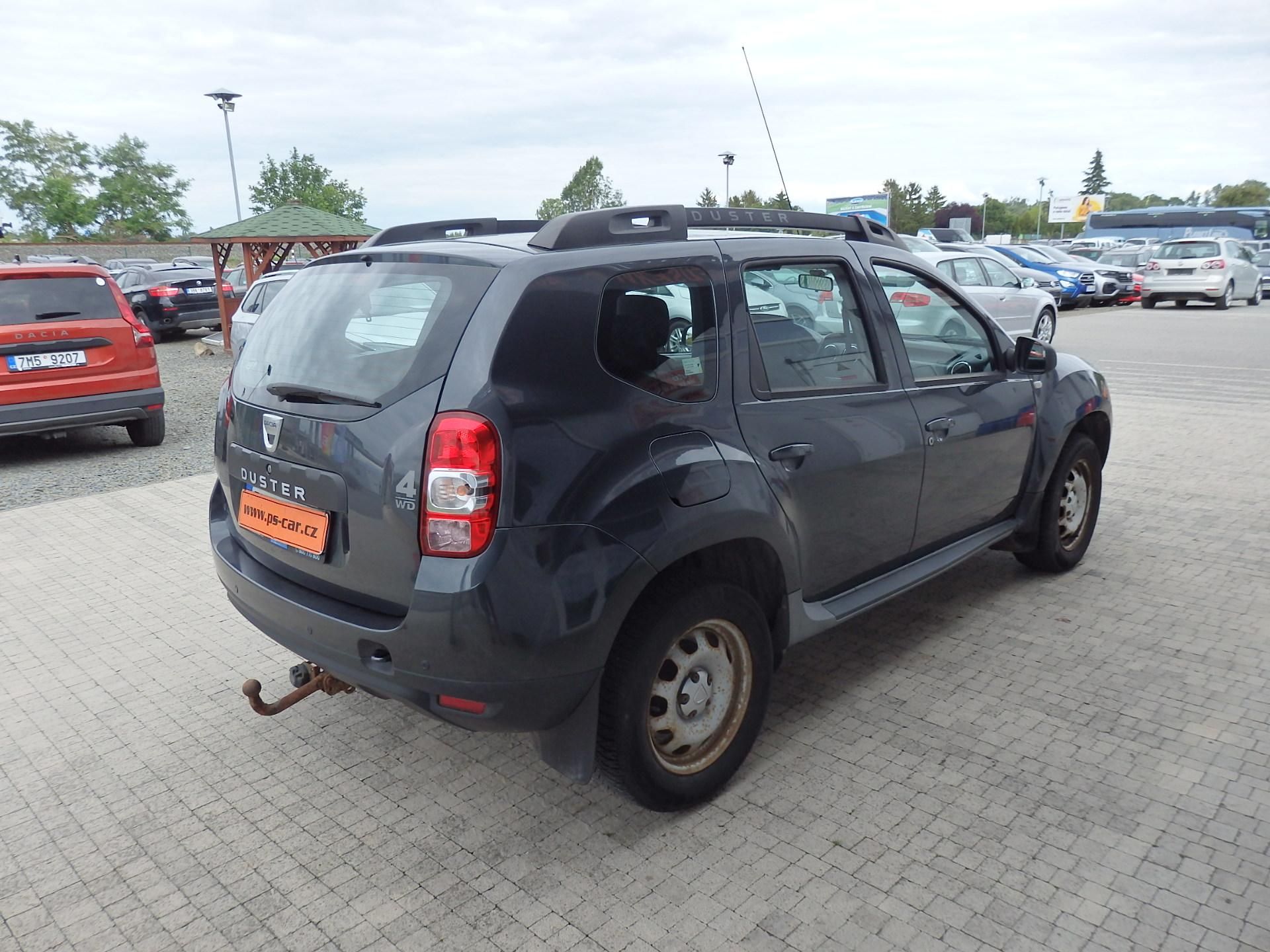 Dacia Duster, 1.5 DCI 4x4 ZÁVĚS, KLIMA - fotka 4