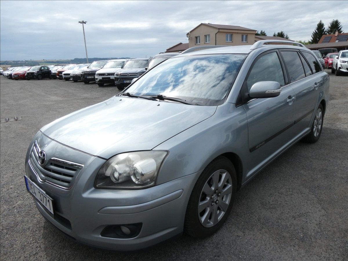 Toyota Avensis, 1,8 16V 95kW závěs,digi.klima - fotka 3