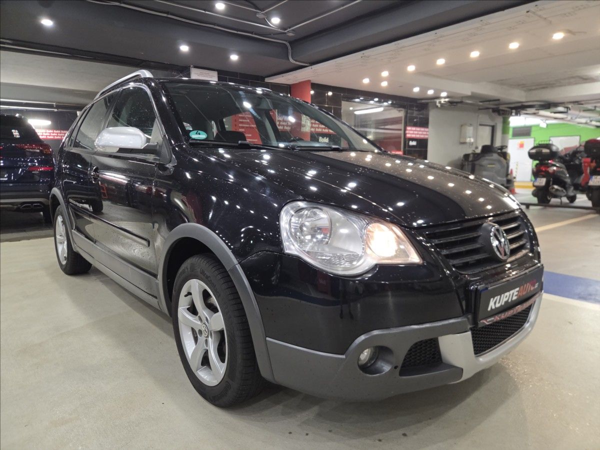 Volkswagen Polo, 1,4 Nové brzdy a pneu  cross p - fotka 2