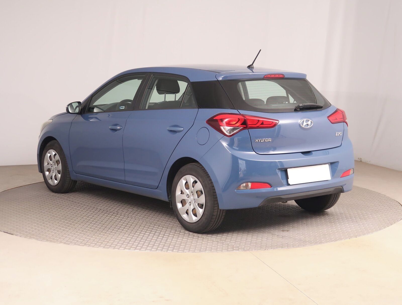 Hyundai i20, 1.2, ČR,1.maj, Serv.kniha - fotka 4