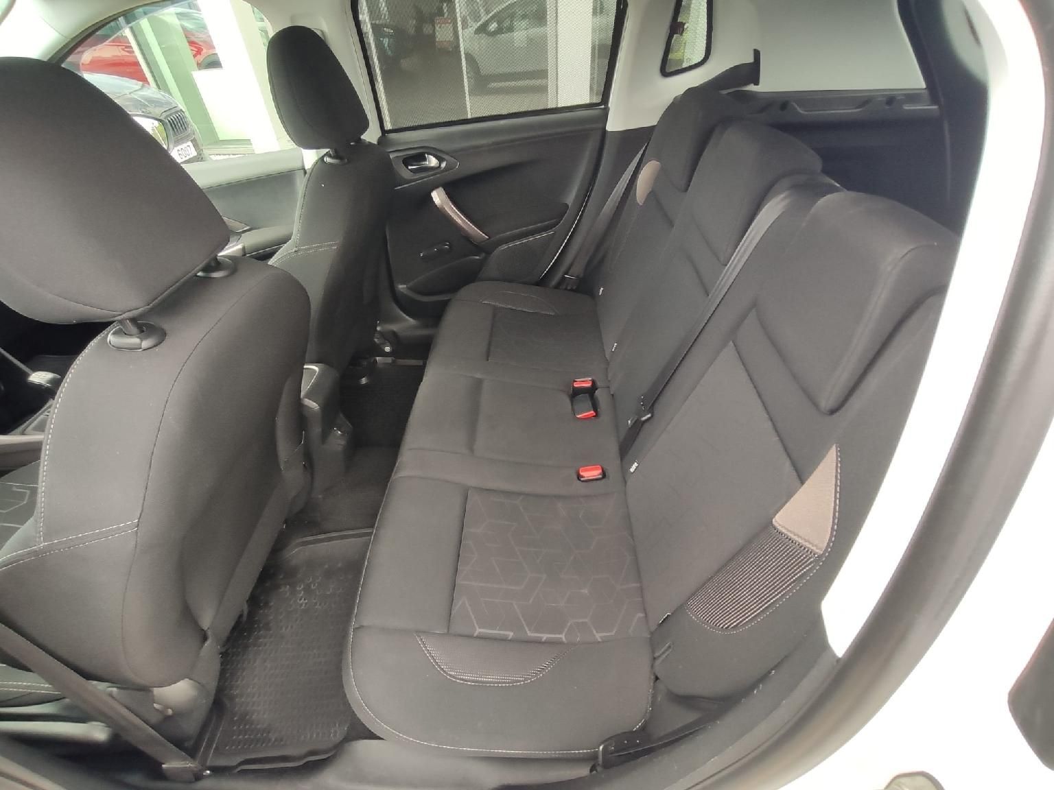 Peugeot 2008, Active 1.6 HDI 100k MAN5 - fotka 5