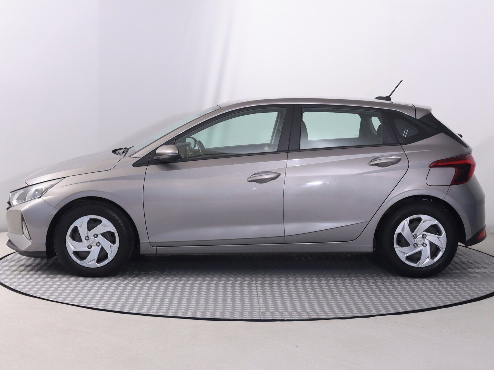 Hyundai i20, 1.0 T-GDI, Automat, Serv.kniha - fotka 3