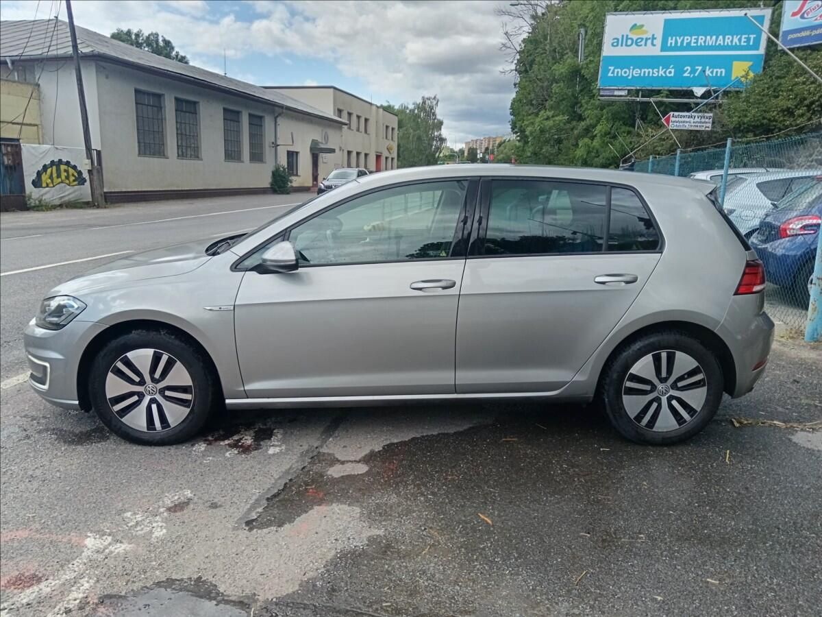 Volkswagen e-Golf, 0,0 VII  electric drive - fotka 6