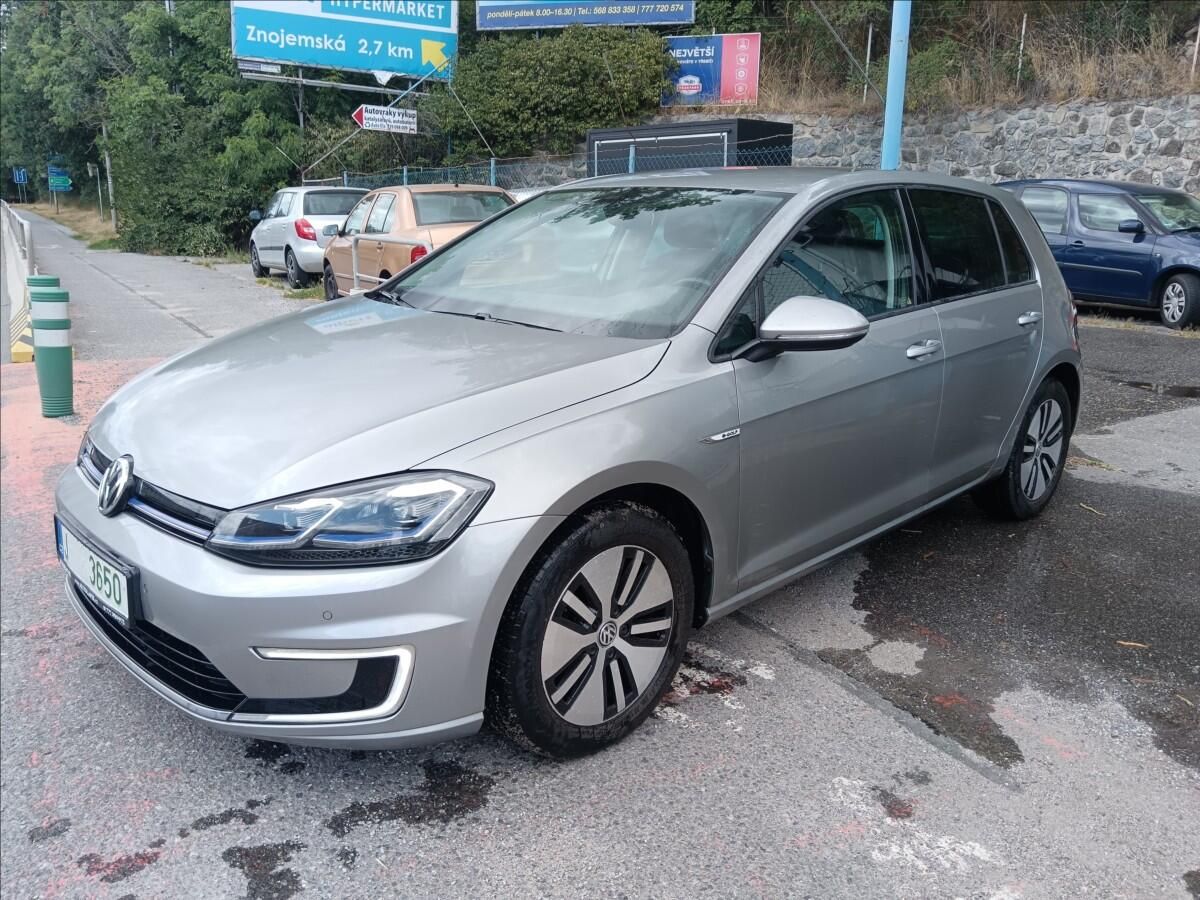 Volkswagen e-Golf, 0,0 VII  electric drive - fotka 4