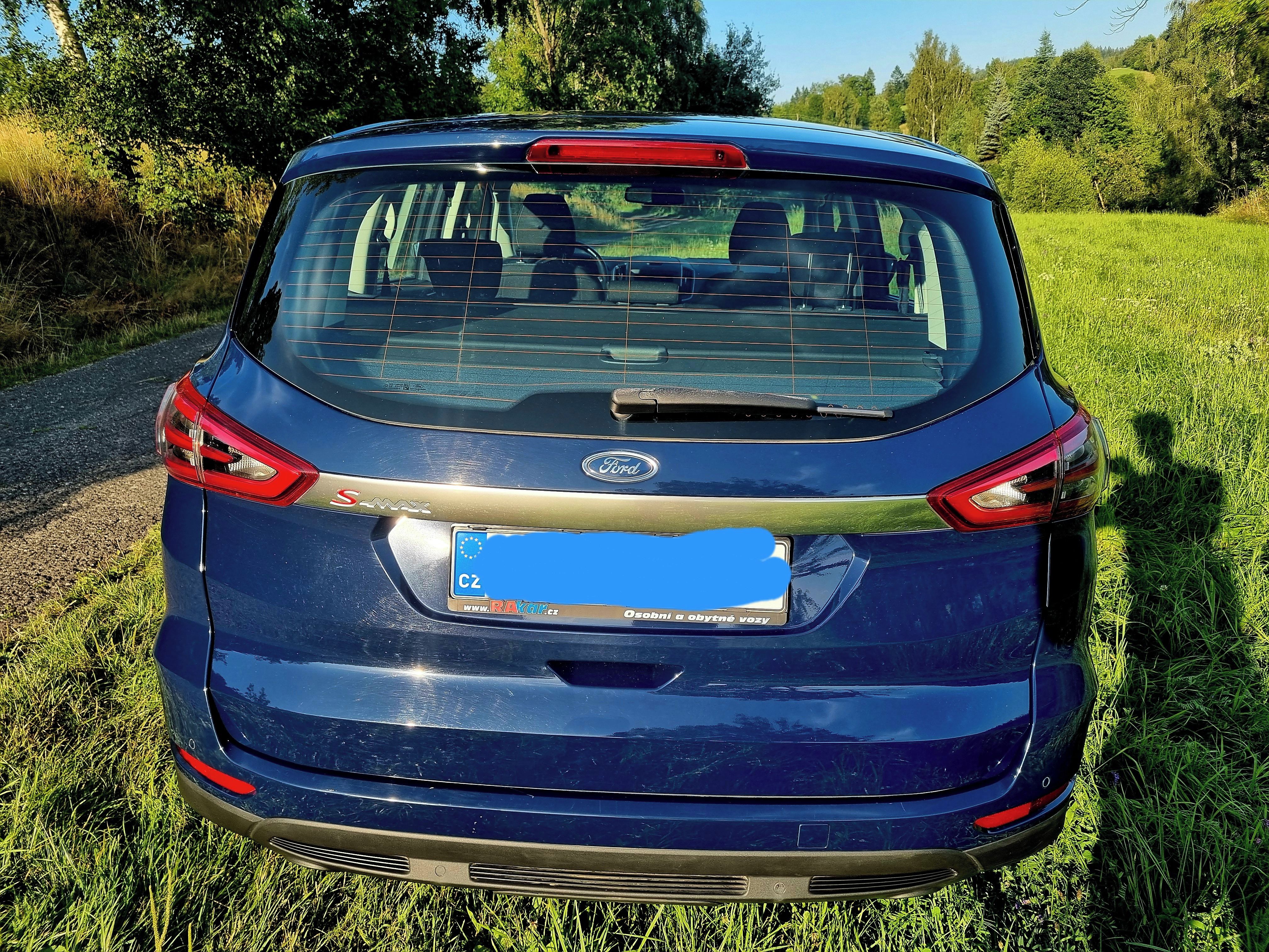 Ford S-MAX, 1.5 ecoboost 121KW-servisováno - fotka 6