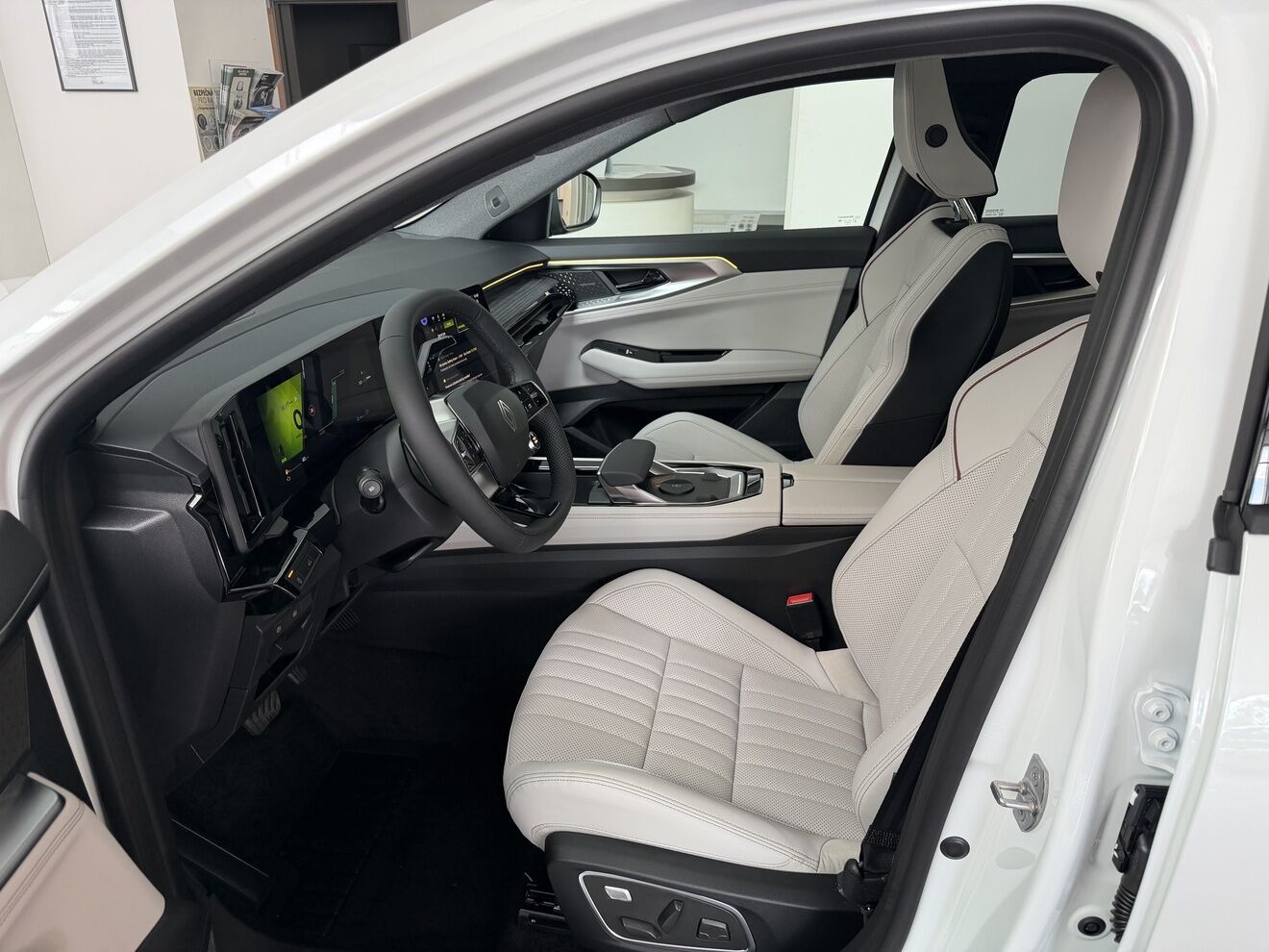 Renault Espace, iconic full hybrid E-Tech 200 - fotka 4