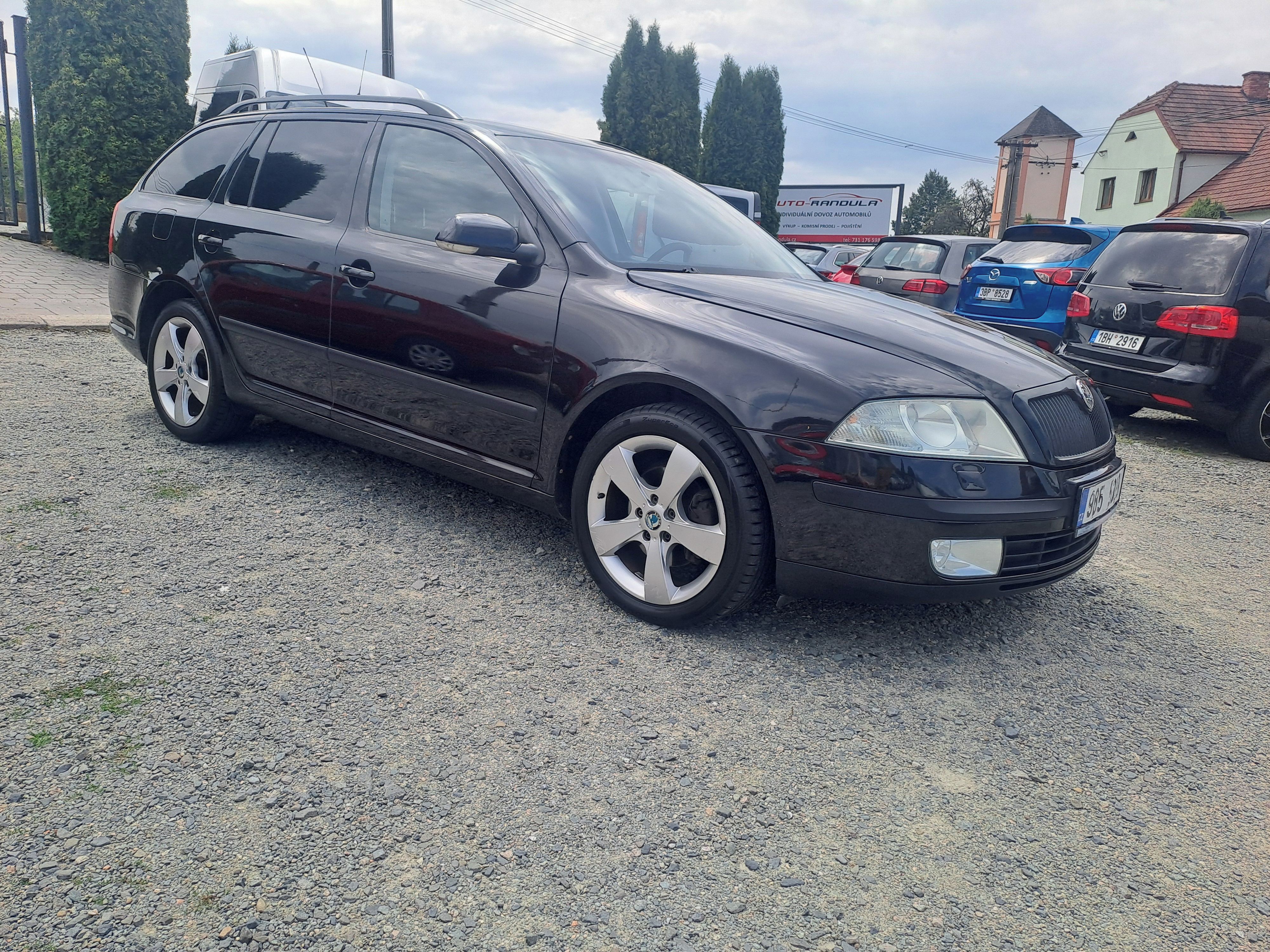 Škoda Octavia, 2,0TDI COMFORTLINE ELEGAN,DSG - fotka 2
