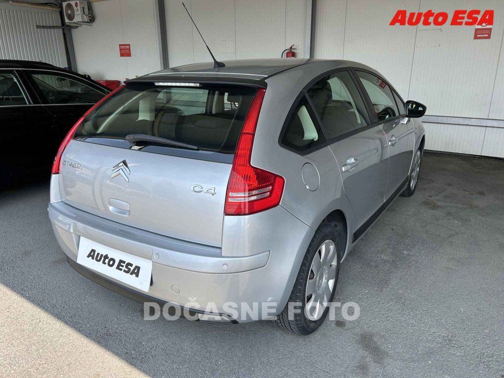 Citroën C4, 1.4i,ČR,AC,temp - fotka 2