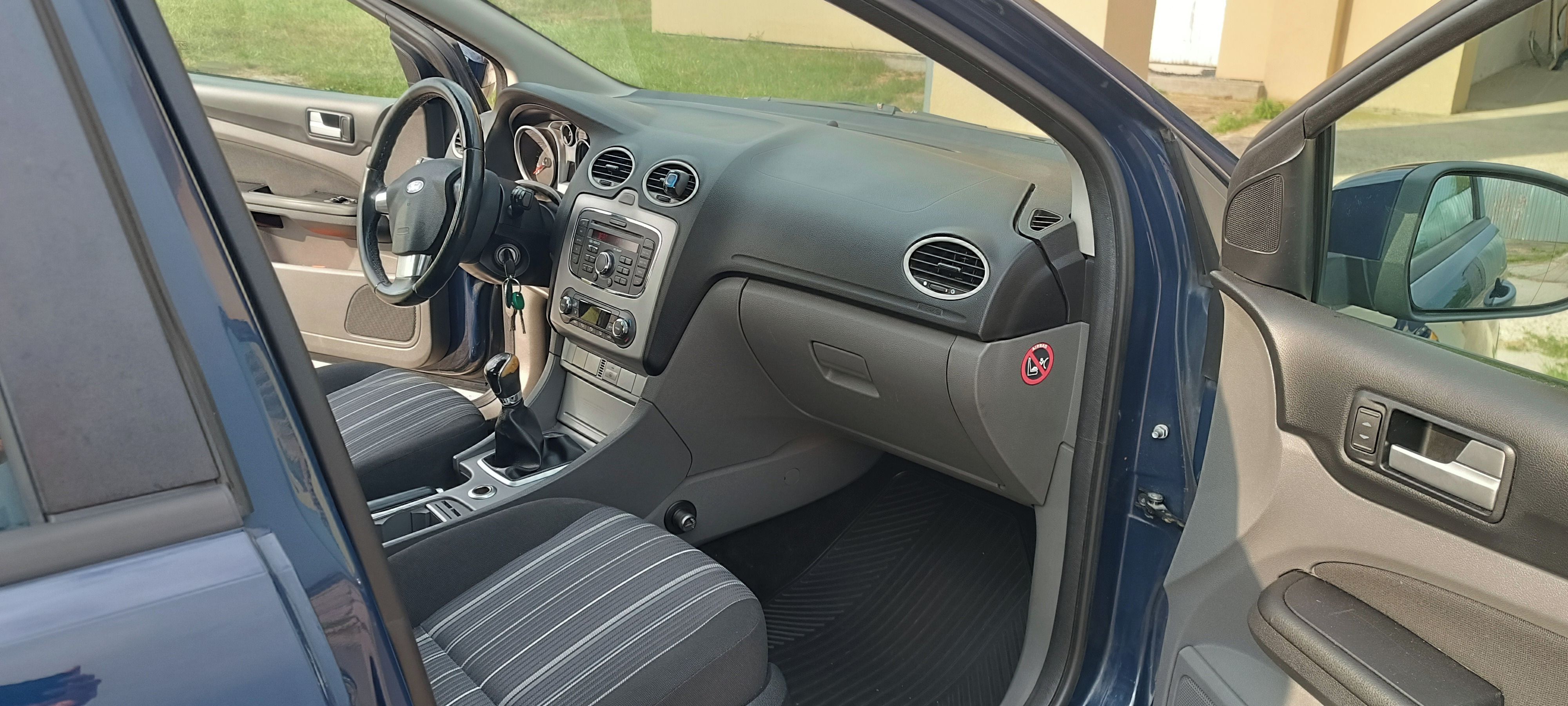 Ford Focus, 1,6 TDCI 66kW - fotka 6