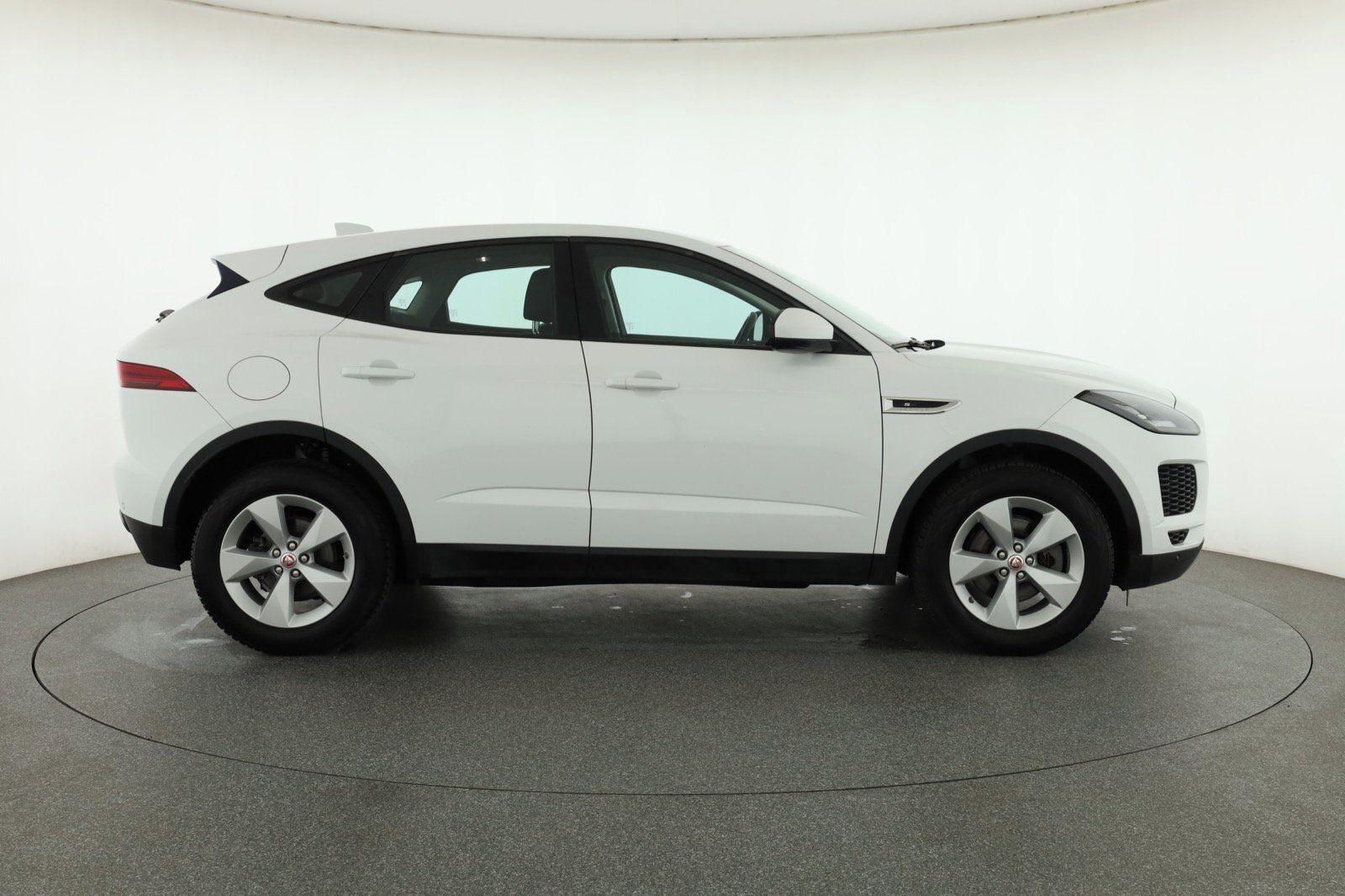 Jaguar E-Pace, D150 AWD, 4X4, Automat, ČR - fotka 6