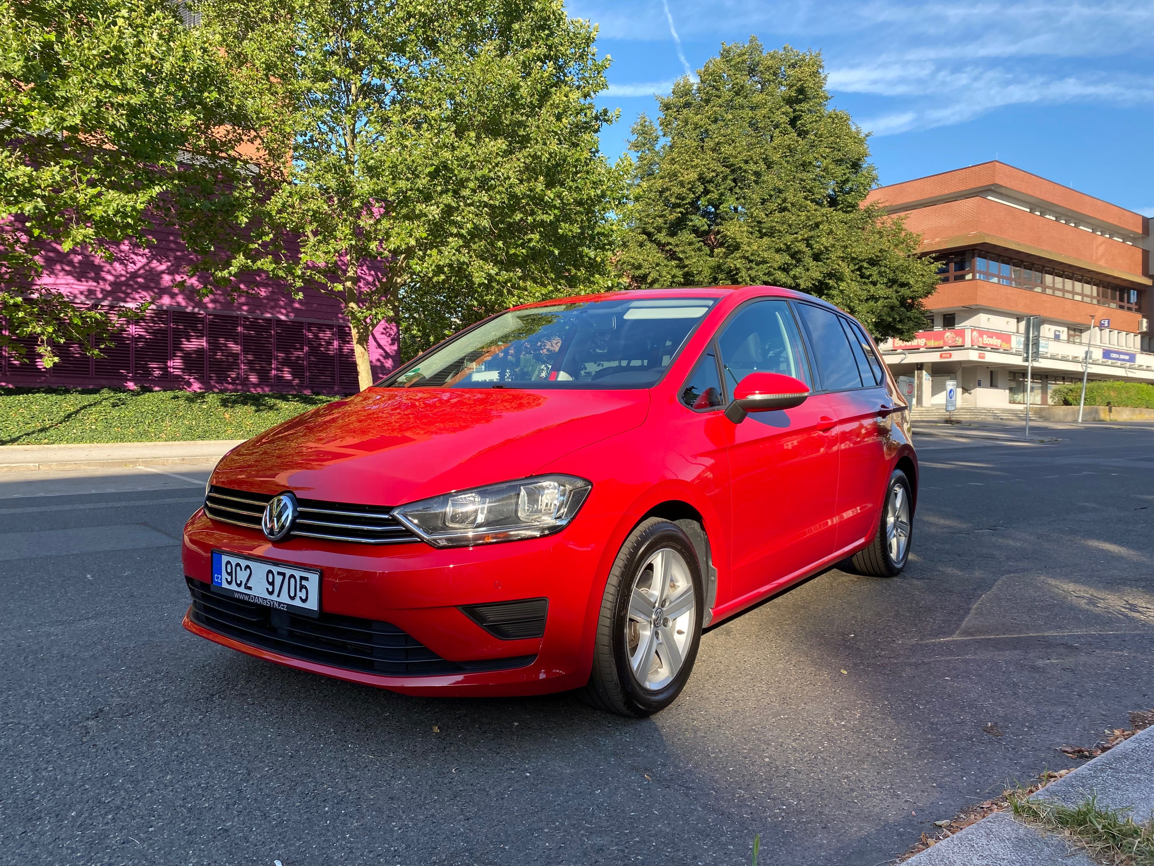 Volkswagen Golf Sportsvan, 1.2TSI automat tažné 75 400 km - fotka 4