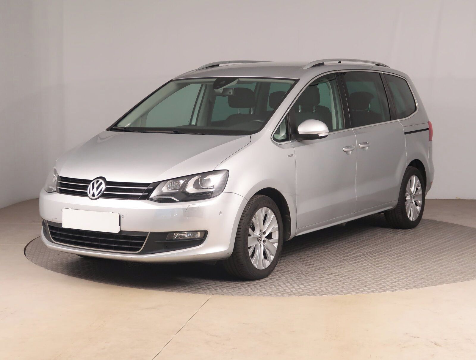 Volkswagen Sharan, 2.0 TDI, Serv.kniha, Navi - fotka 2