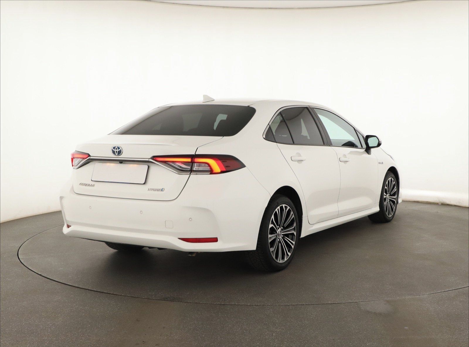 Toyota Corolla, 1.8 Hybrid, Comfort, Automat - fotka 5