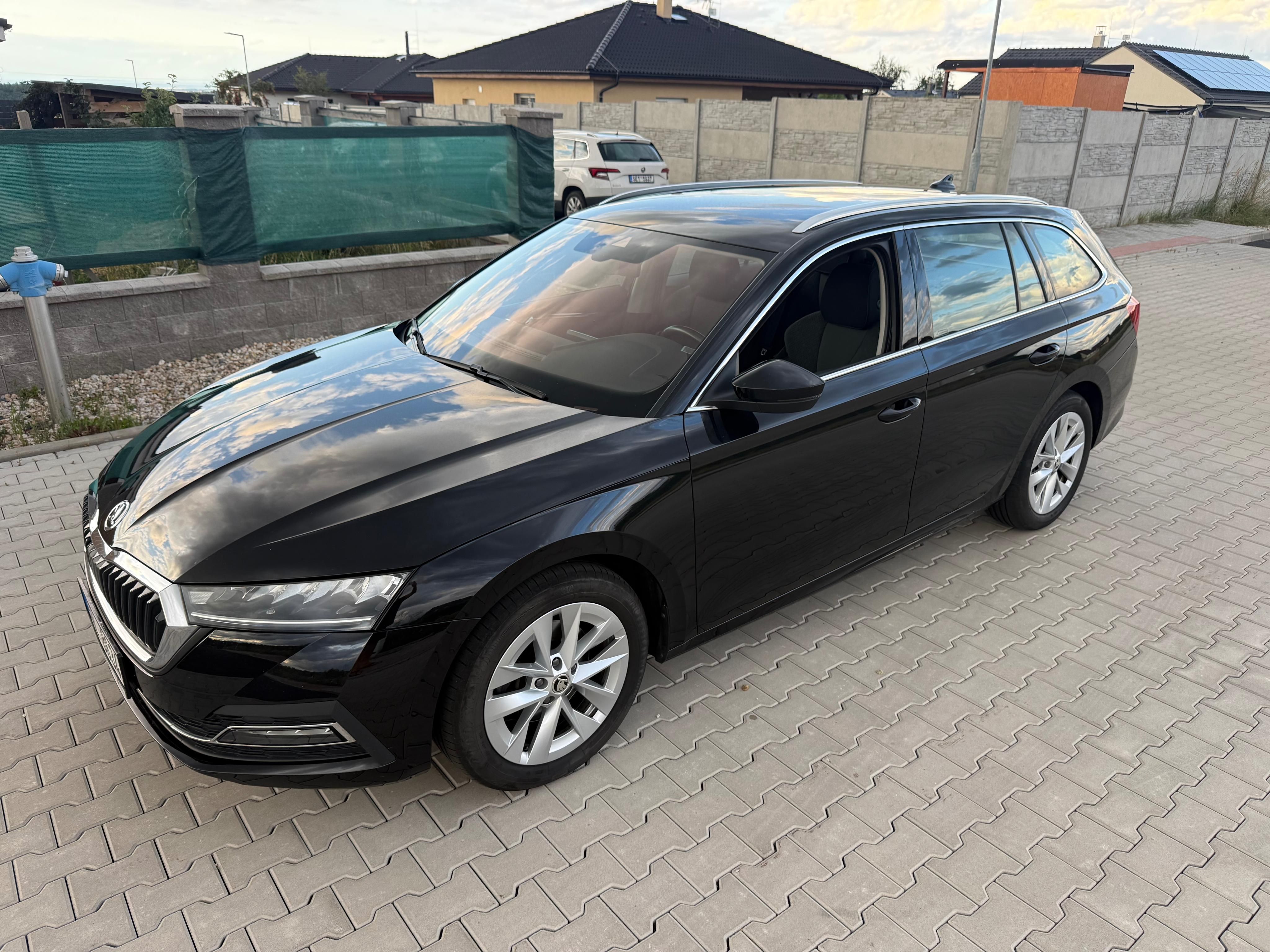 Škoda Octavia, 2.0 TDI 110kw,DSG,4x4,STYLE,CZ - fotka 3