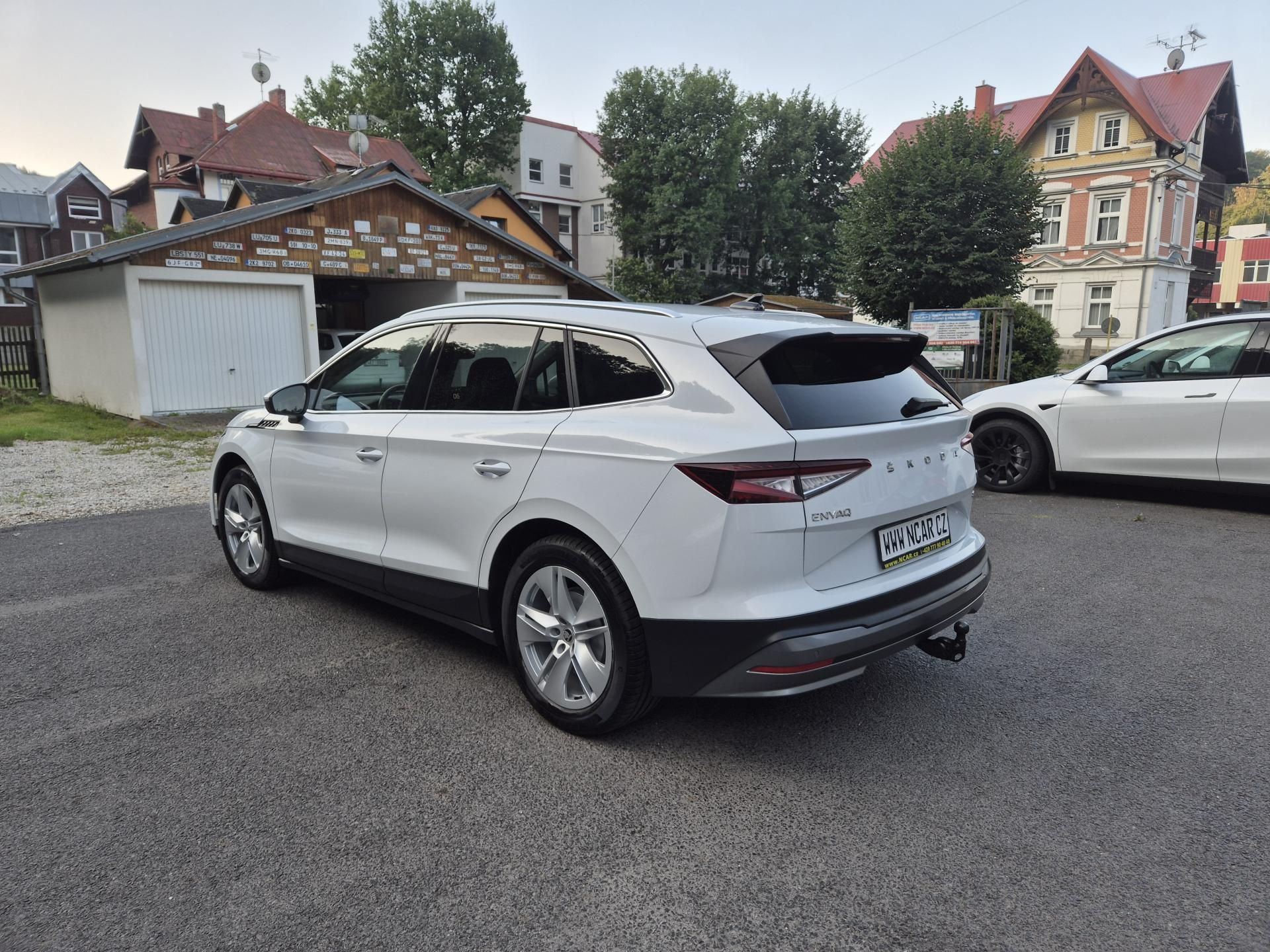 Škoda Enyaq, 150kw, iV80 19ALU SOH 96% - fotka 4
