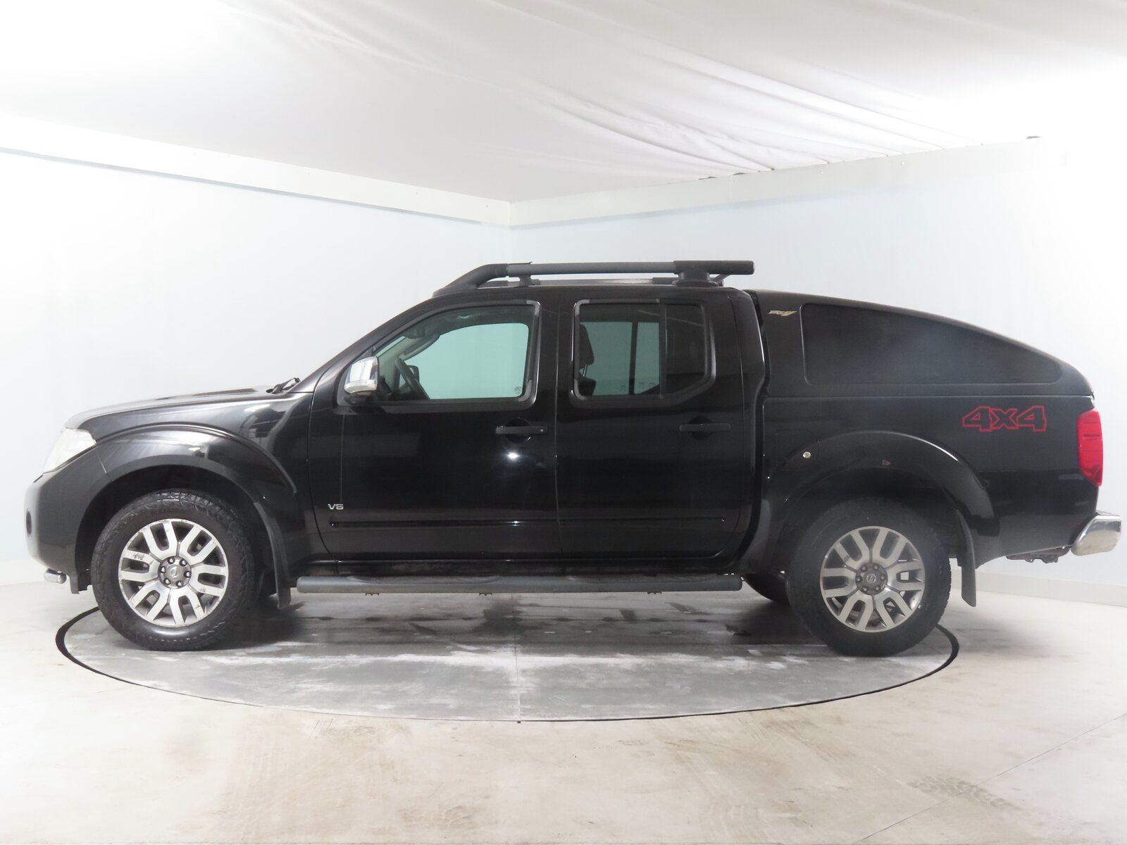Nissan Navara, 3.0 dCi, 4X4, Automat, Kůže - fotka 3