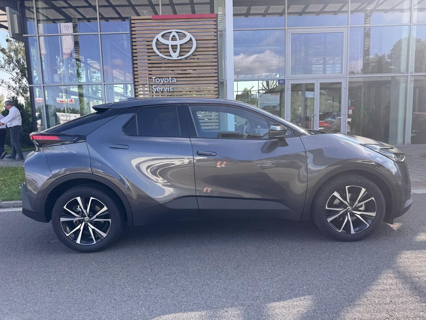 Toyota C-HR, 1.8 Style - fotka 2