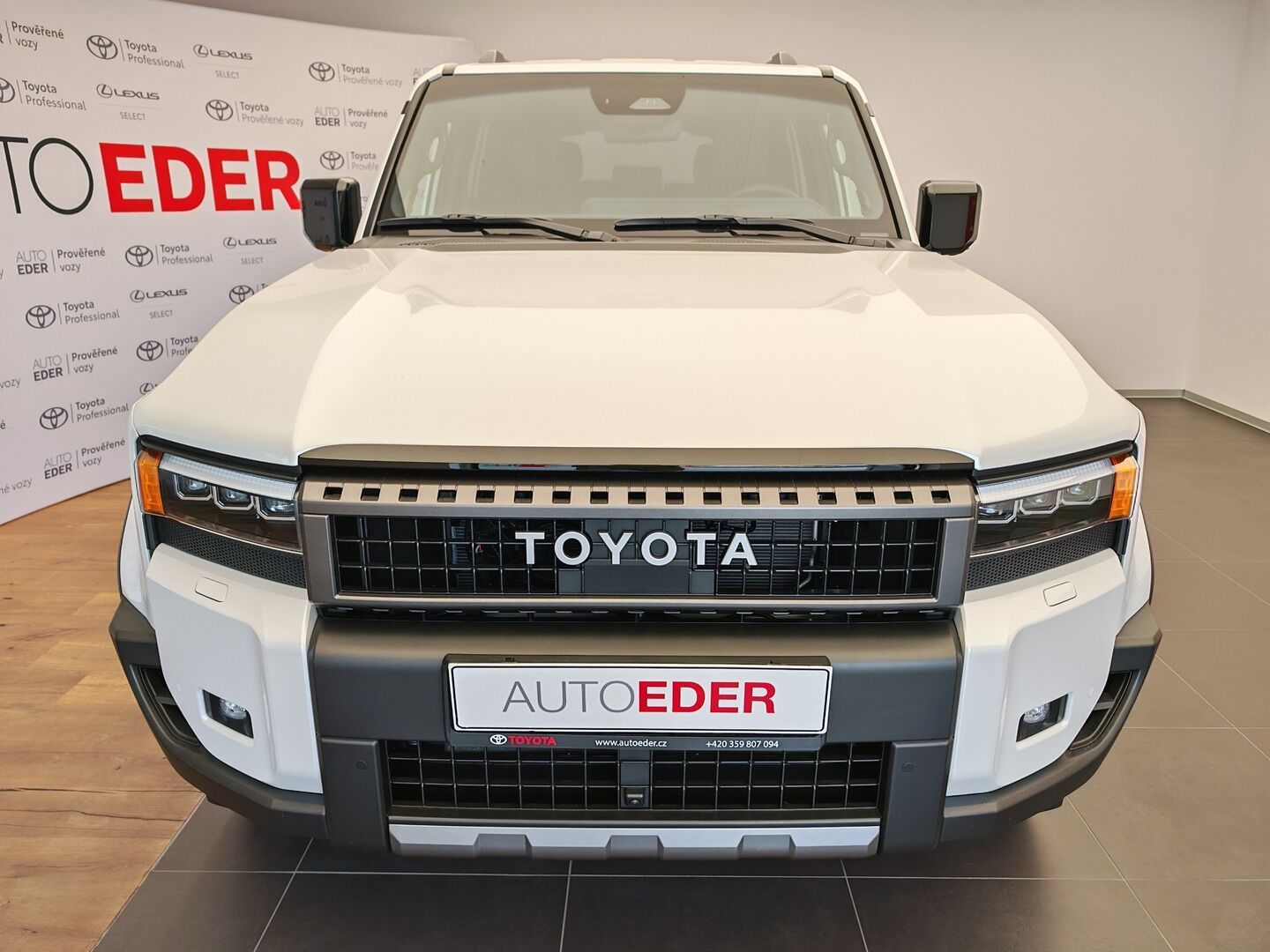 Toyota Land Cruiser, 2.8 D-4D 204 k Executive AT - fotka 2