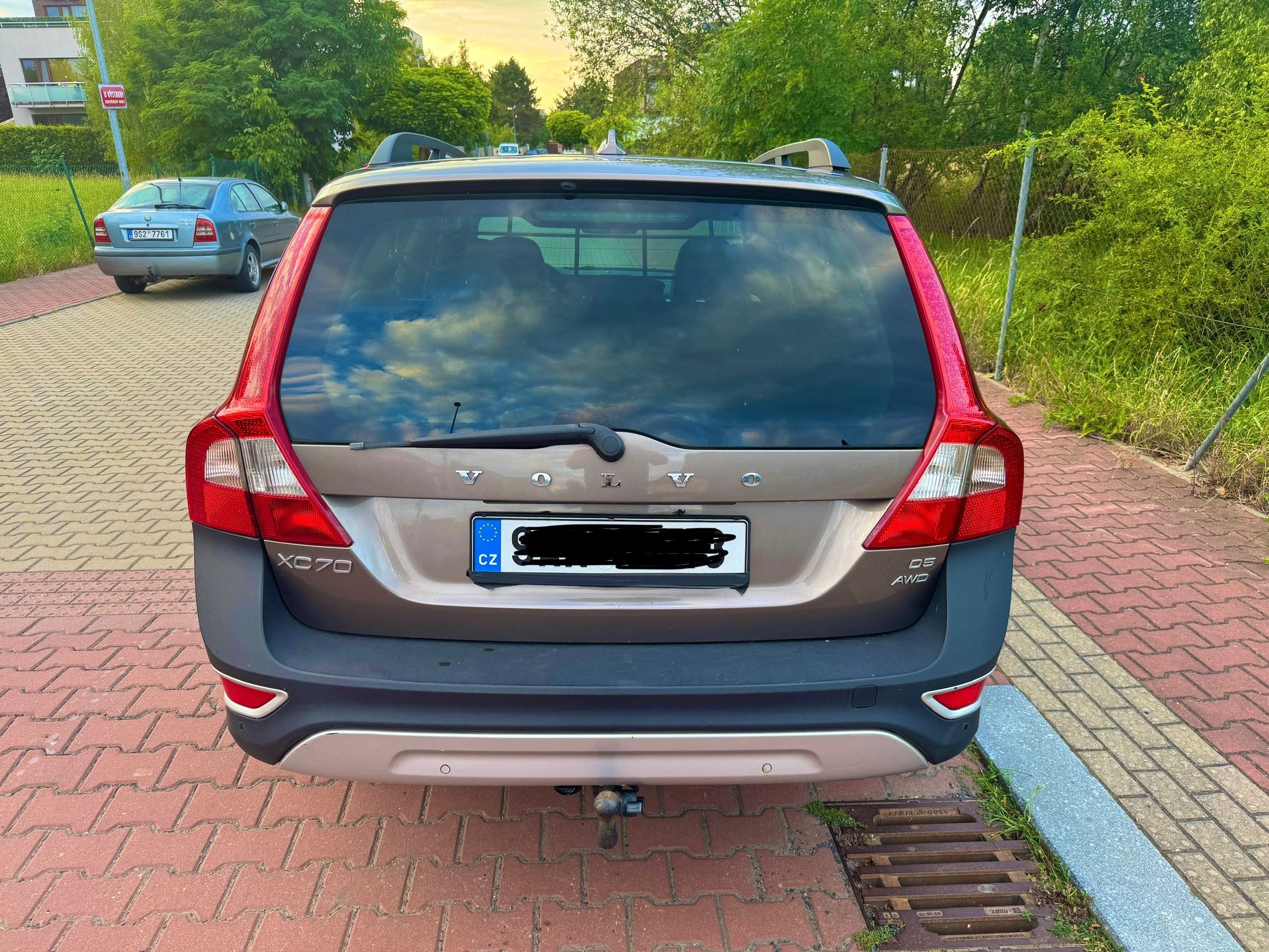 Volvo XC70, Volvo XC70 D5 136 kw - fotka 4