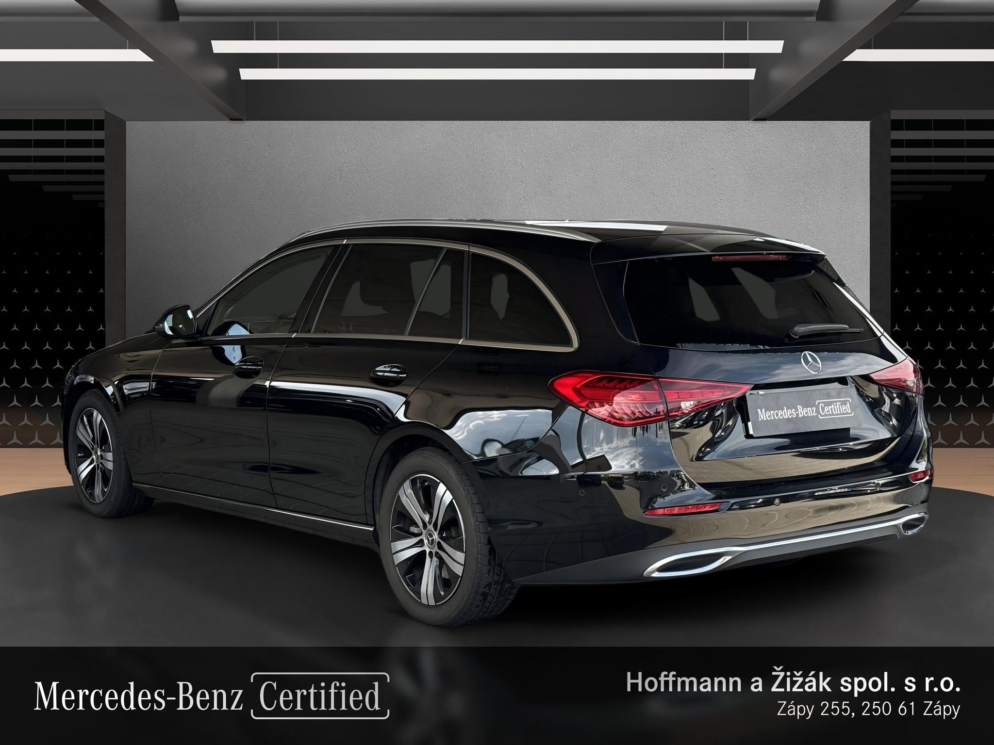 Mercedes-Benz Třídy C, Avantgarde 4 MATIC kombi - fotka 3