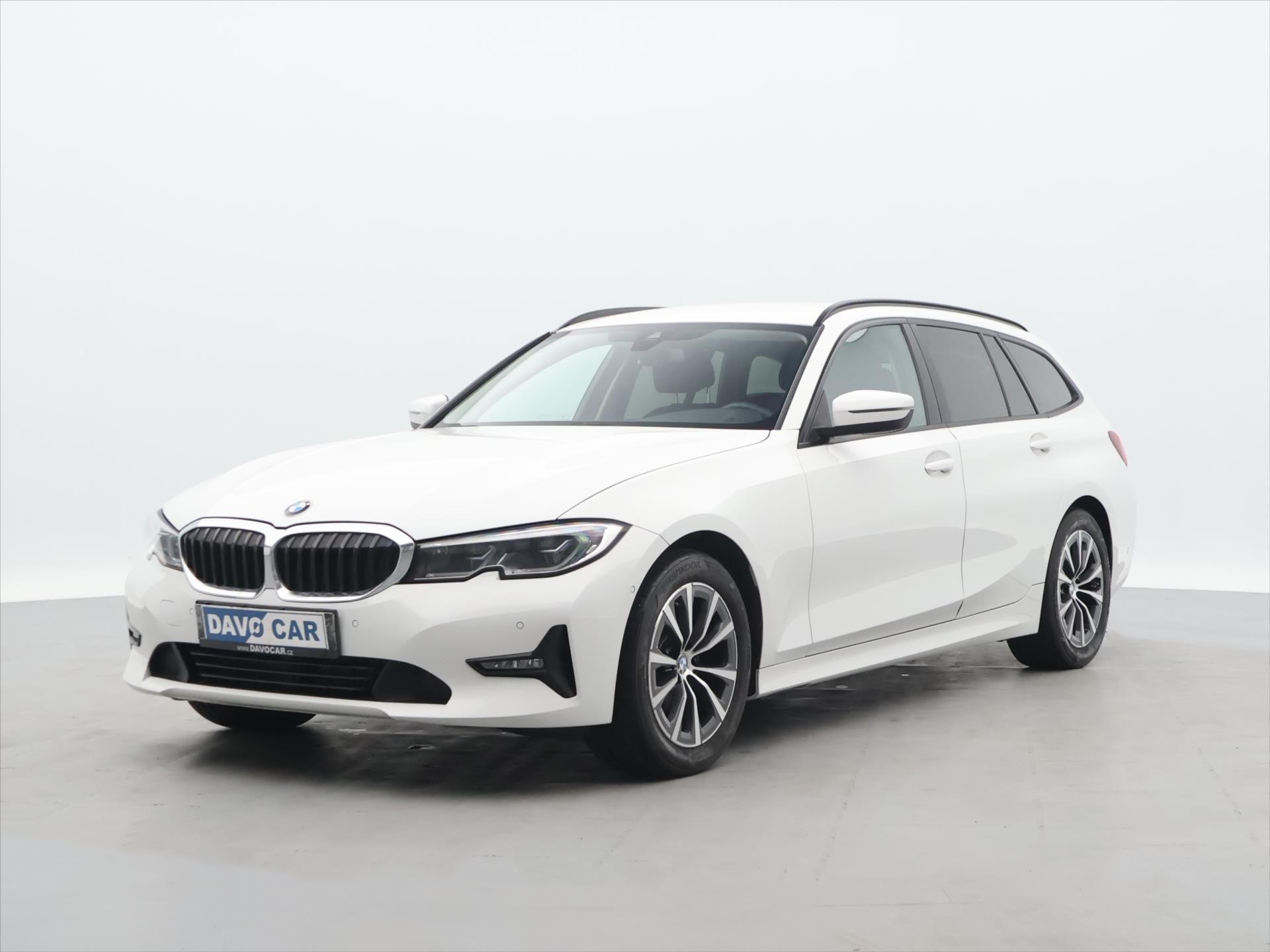 BMW Řada 3, Touring 2,0 320d 140kW CZ DPH - fotka 3